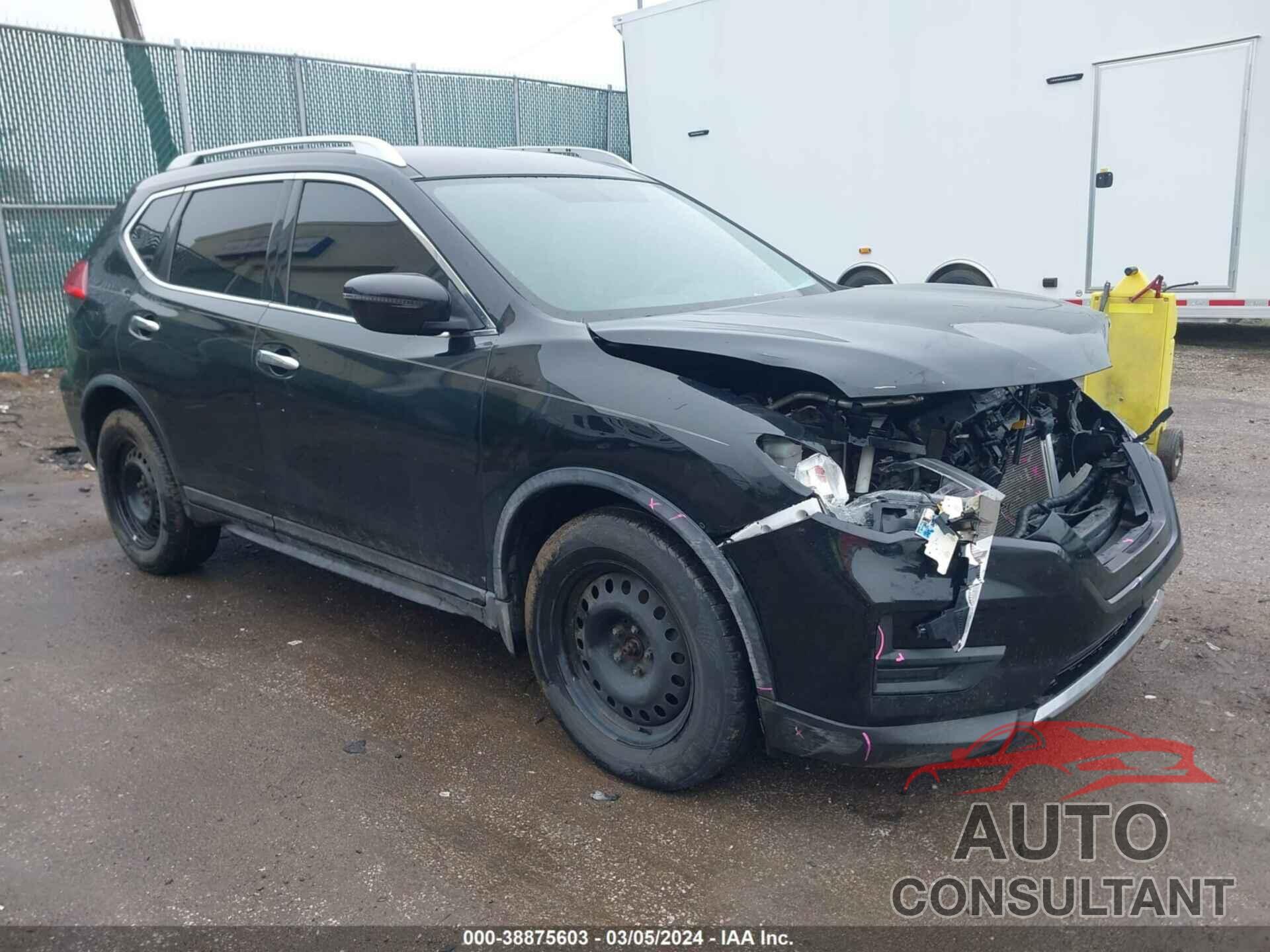 NISSAN ROGUE 2017 - KNMAT2MV8HP520043