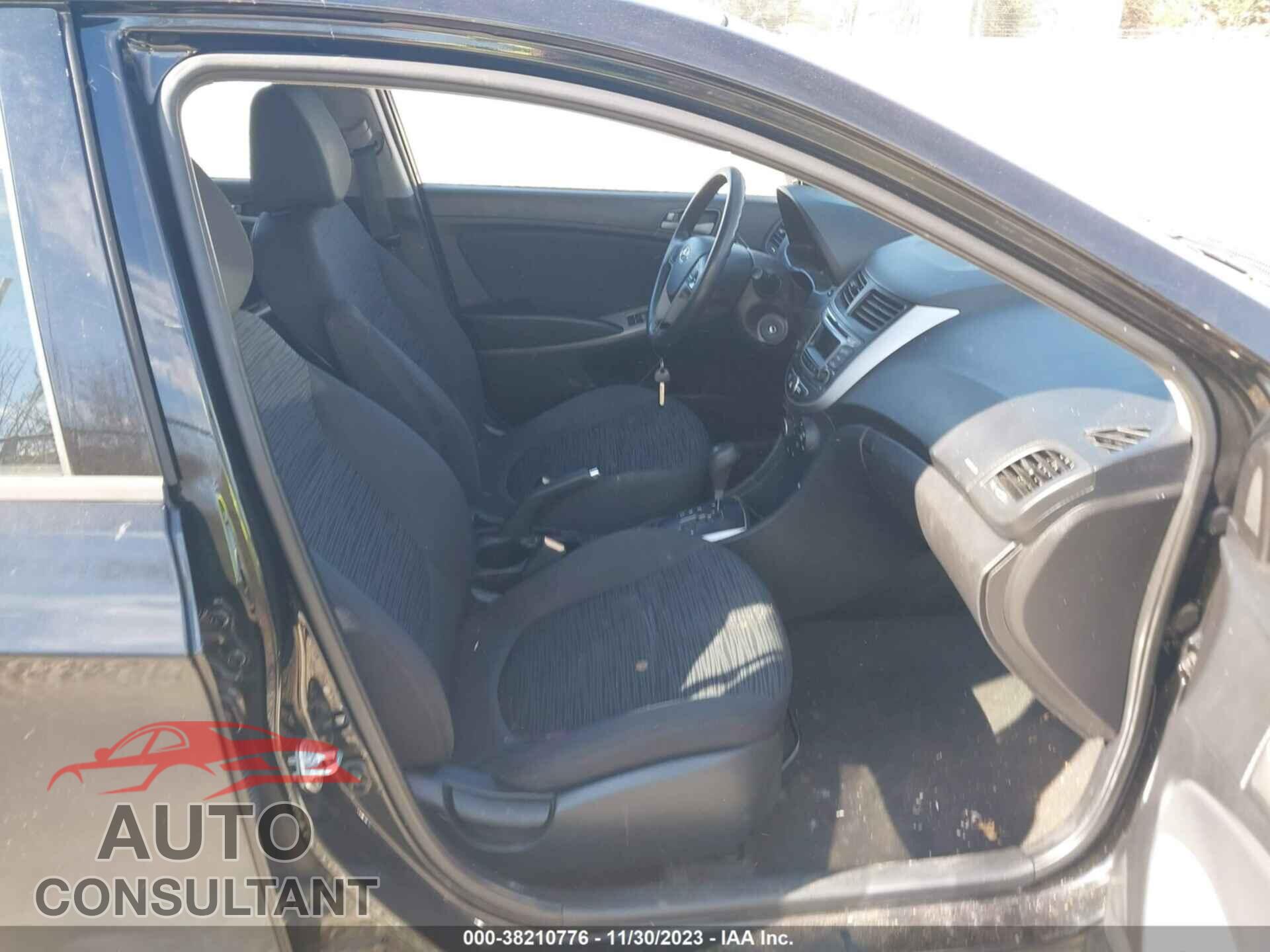HYUNDAI ACCENT 2015 - KMHCT5AE2FU215520