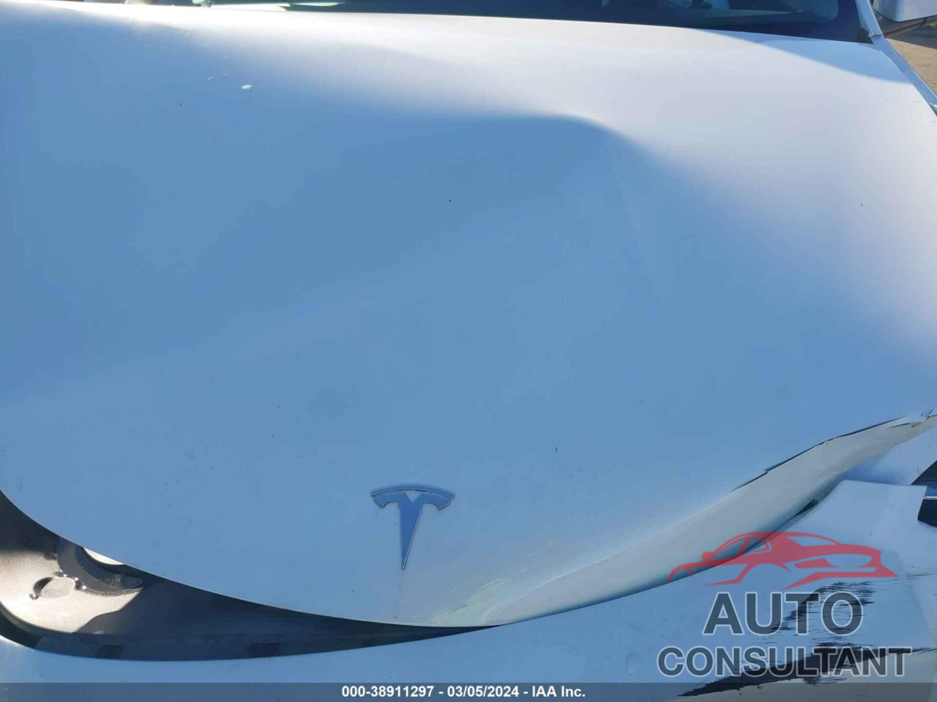 TESLA MODEL Y 2020 - 5YJYGDEE5LF032099