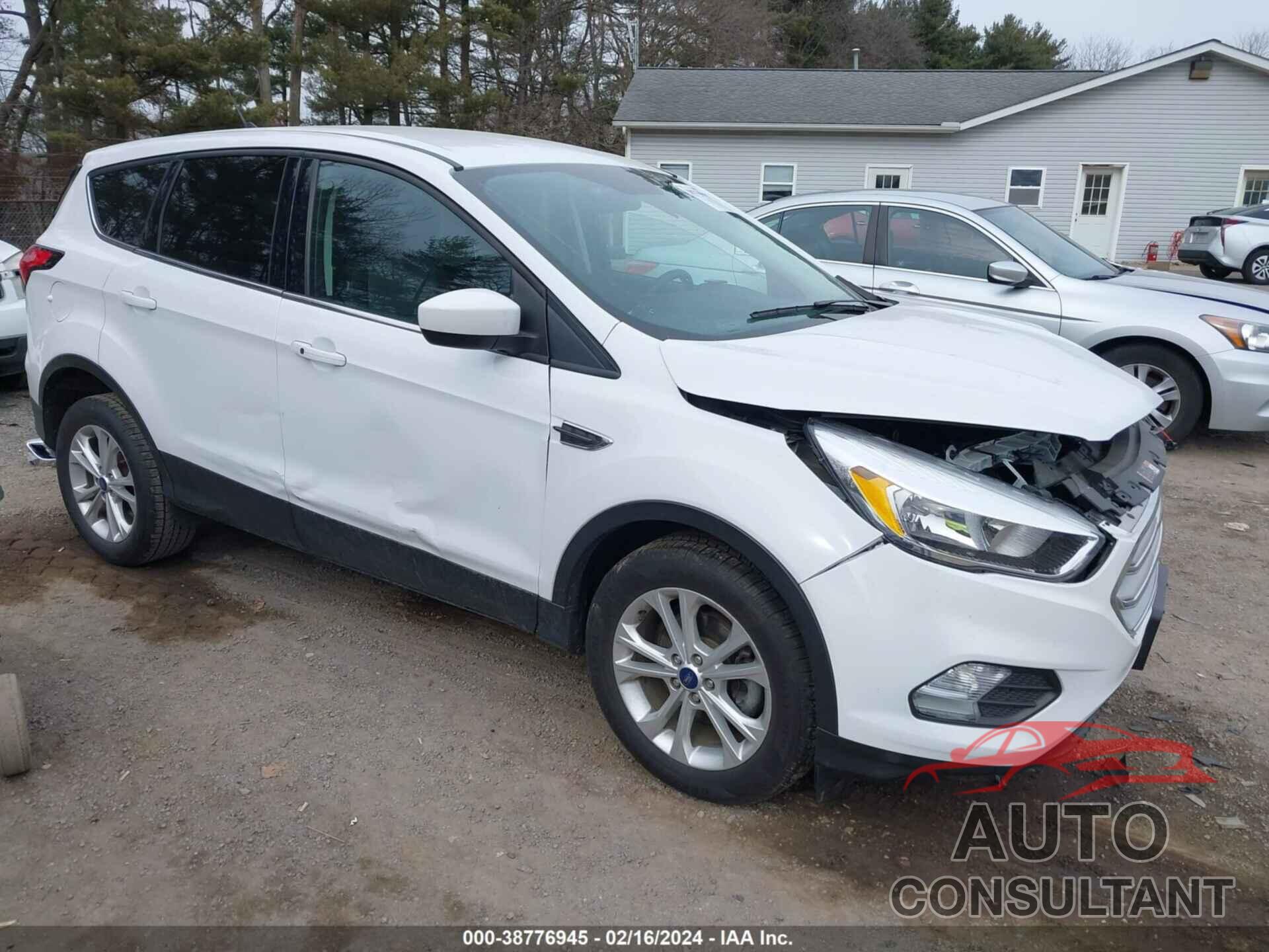 FORD ESCAPE 2019 - 1FMCU0GD1KUB52449