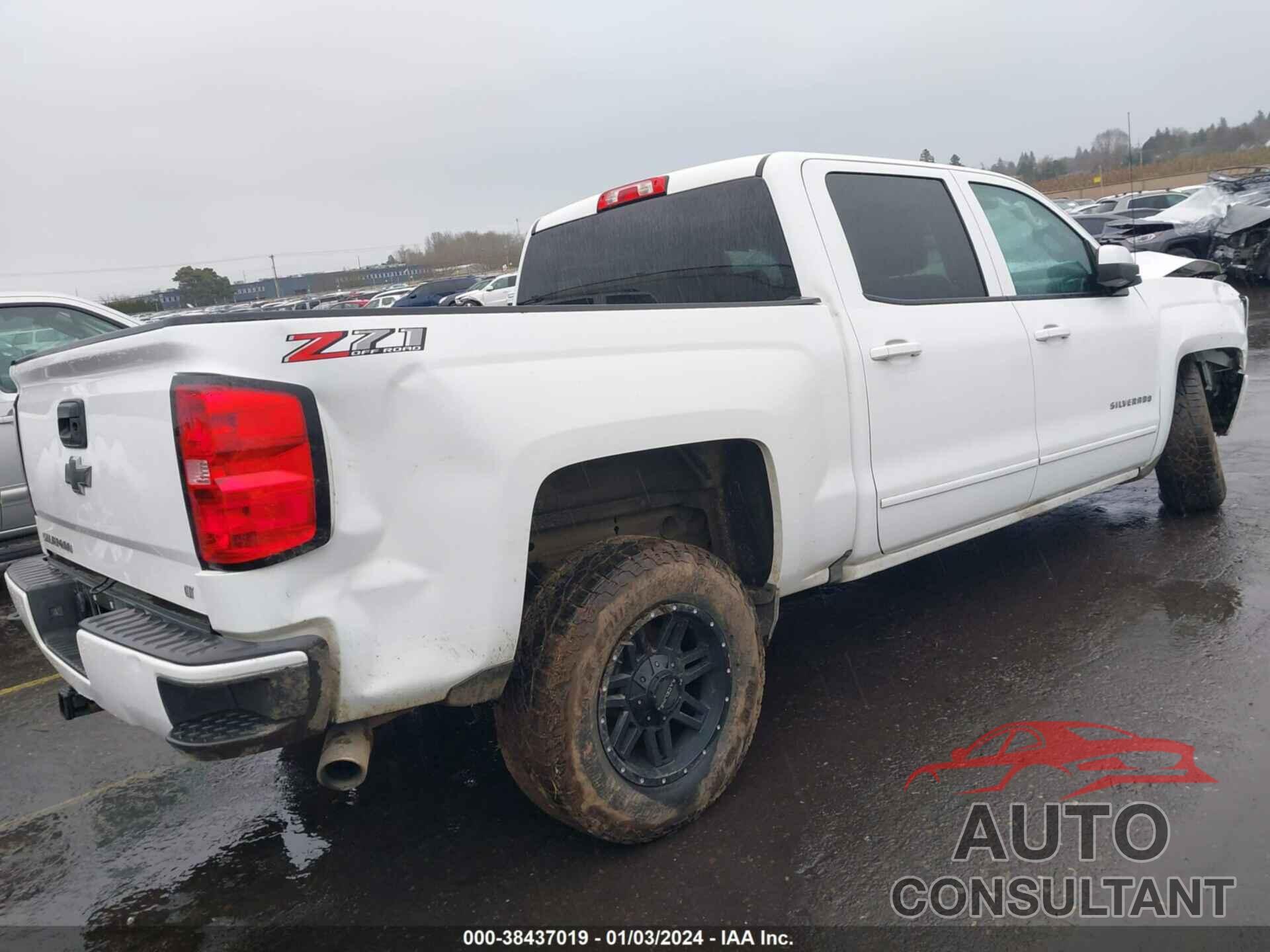 CHEVROLET SILVERADO 1500 2018 - 3GCUKREC2JG498184