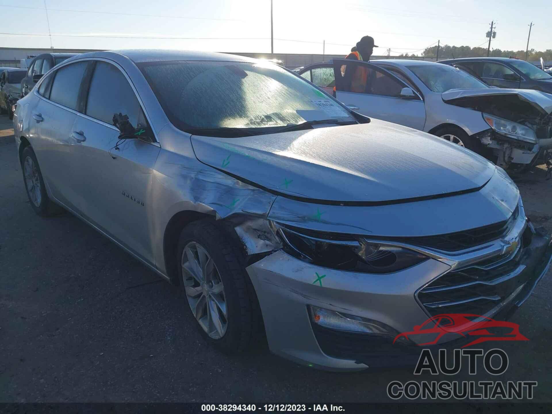 CHEVROLET MALIBU 2020 - 1G1ZD5ST9LF093045
