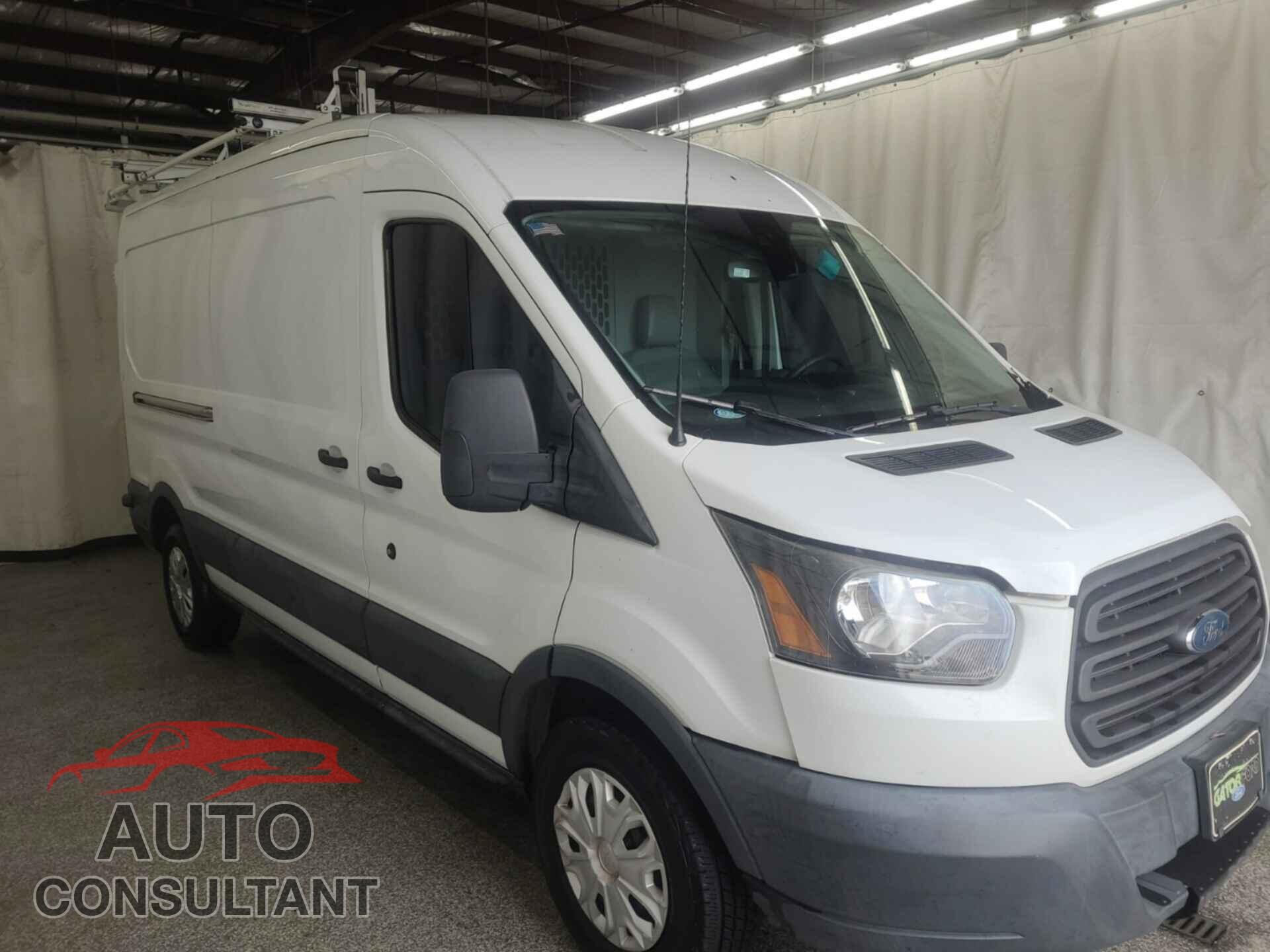 FORD TRANSIT 2017 - 1FTYR2CM1HKB42134