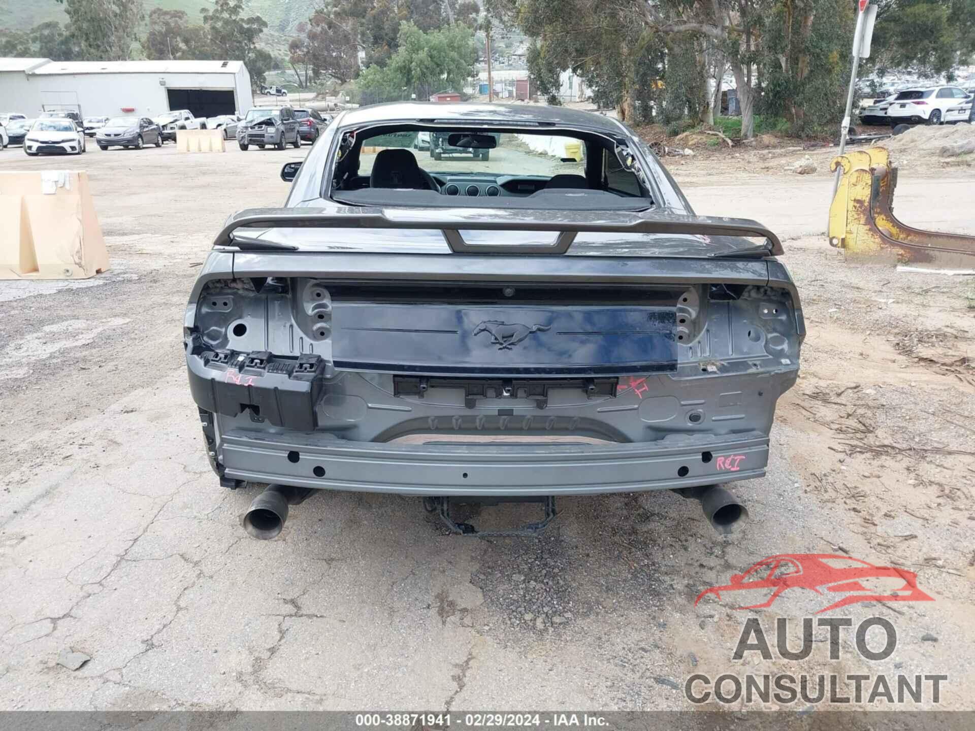 FORD MUSTANG 2018 - 1FA6P8TH4J5123333