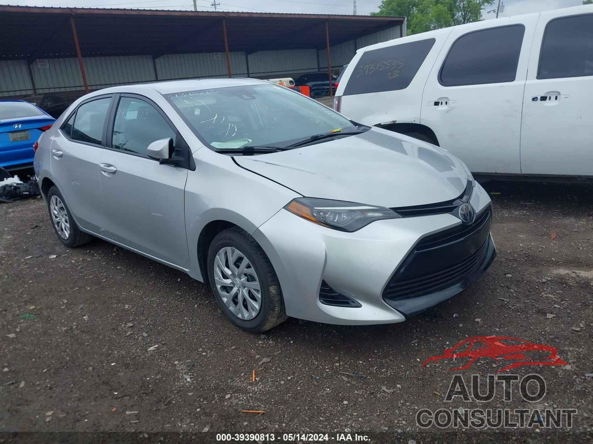 TOYOTA COROLLA 2018 - 5YFBURHE0JP791610