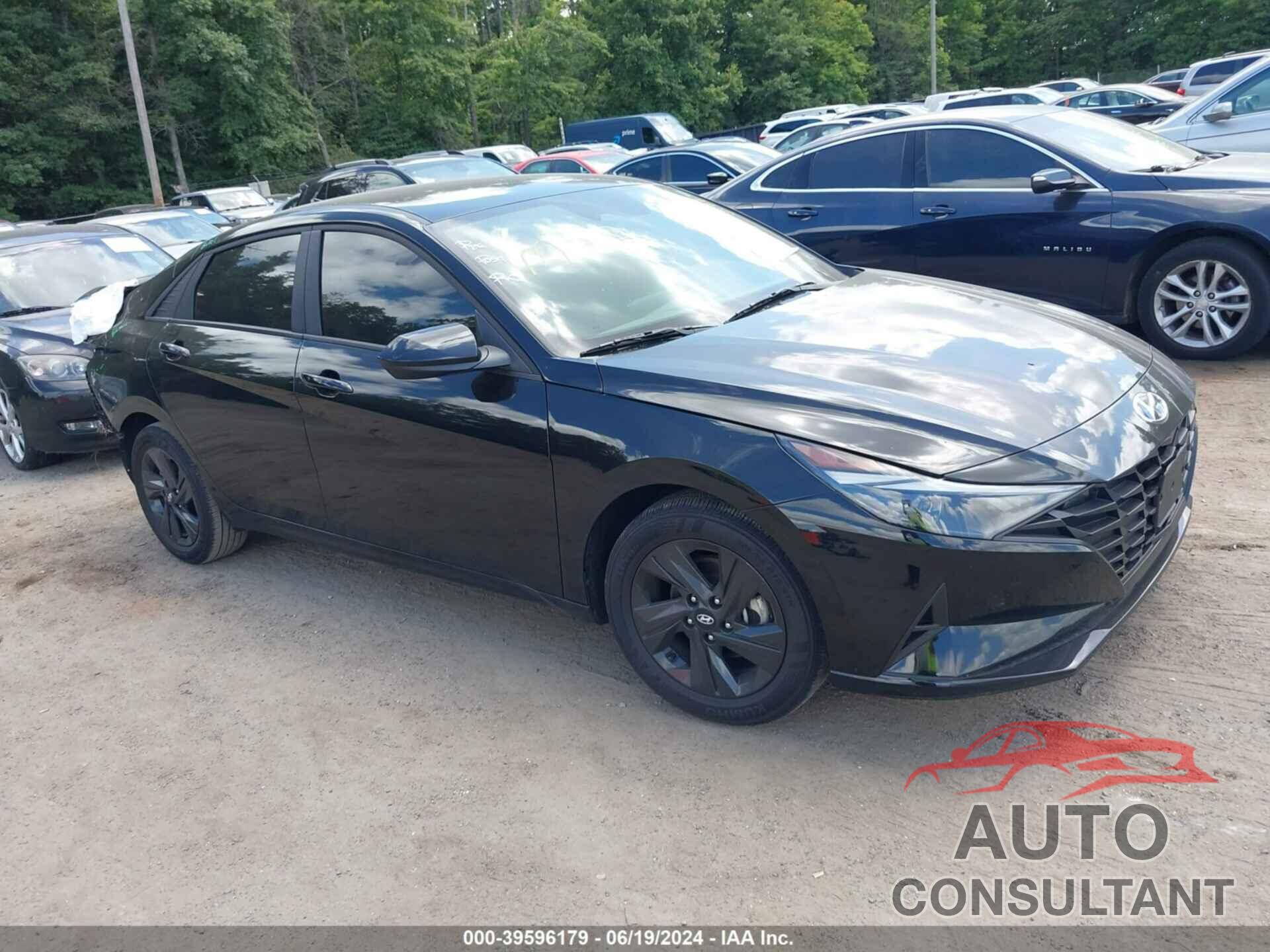 HYUNDAI ELANTRA 2023 - KMHLM4AG2PU590141