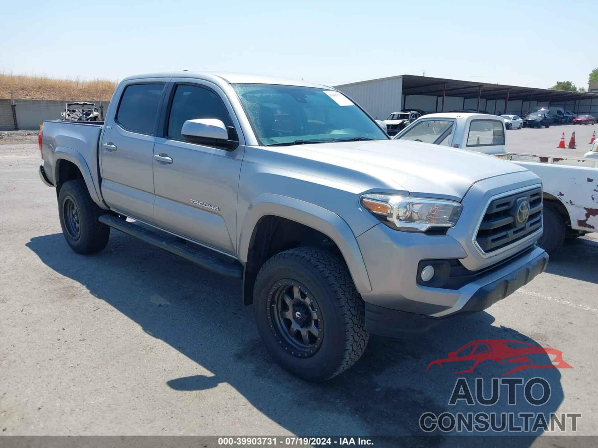 TOYOTA TACOMA 2018 - 3TMCZ5AN8JM142993