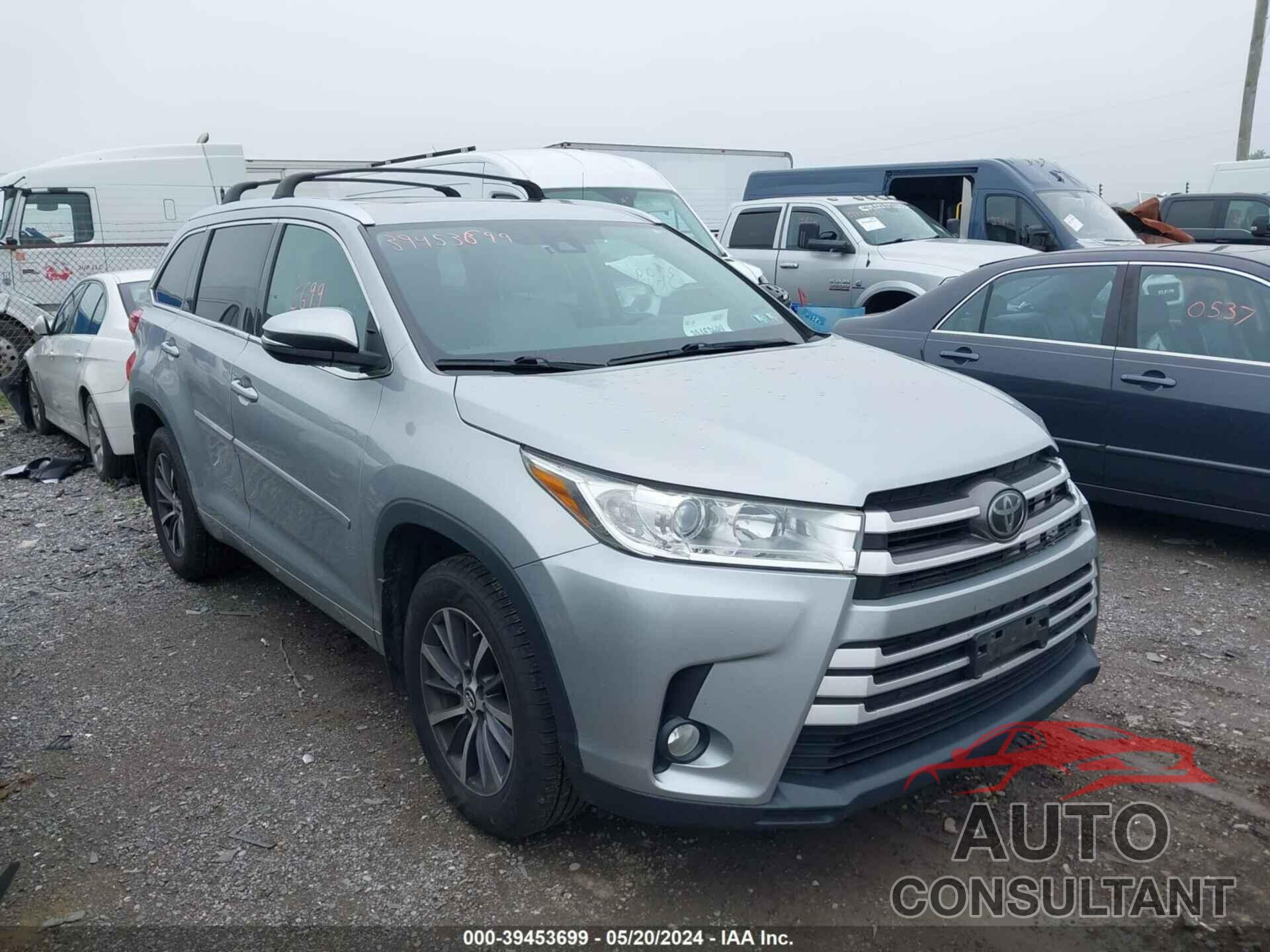 TOYOTA HIGHLANDER 2017 - 5TDJZRFH6HS371491