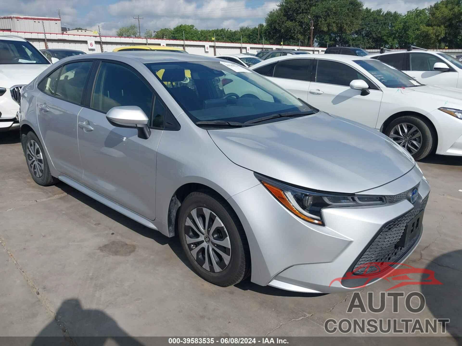 TOYOTA COROLLA 2022 - JTDEAMDE9NJ057315
