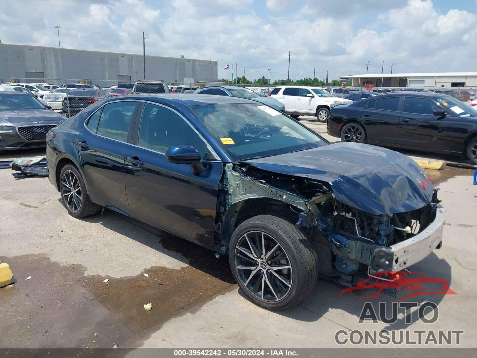 TOYOTA CAMRY 2021 - 4T1G11AK9MU526817