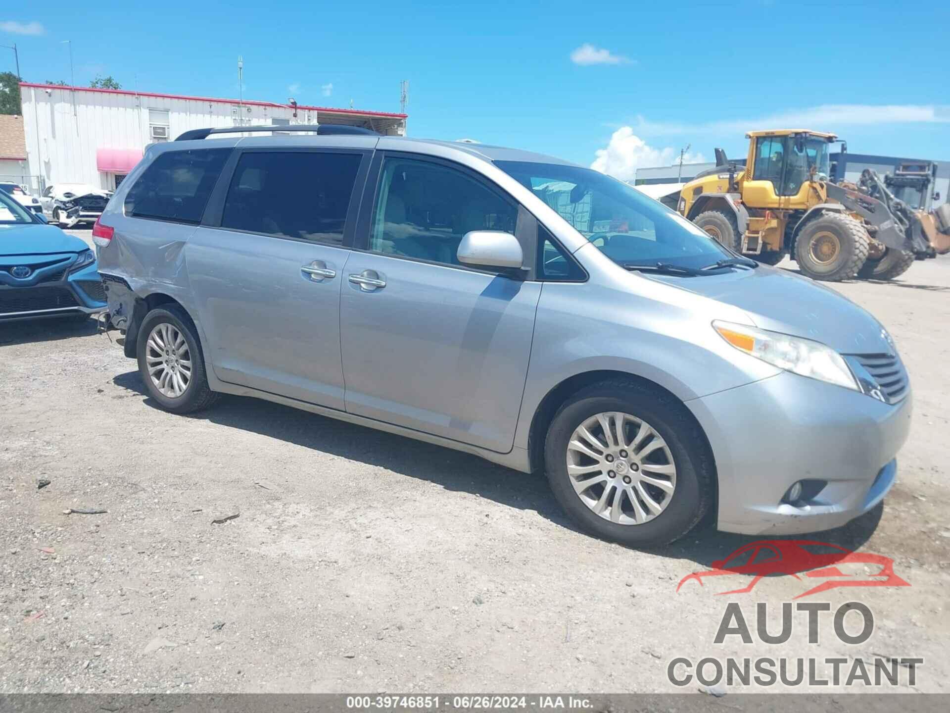 TOYOTA SIENNA 2011 - 5TDYK3DC1BS007932