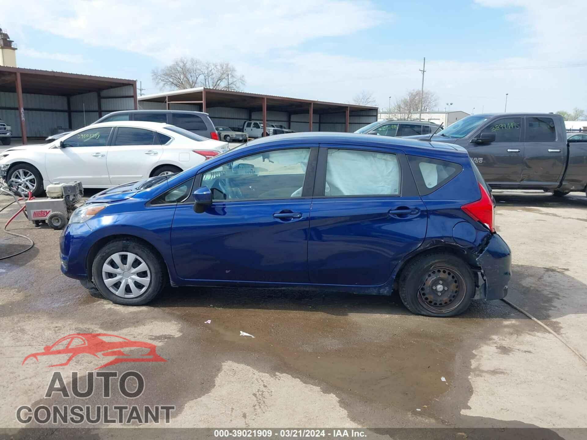 NISSAN VERSA NOTE 2017 - 3N1CE2CP3HL366491