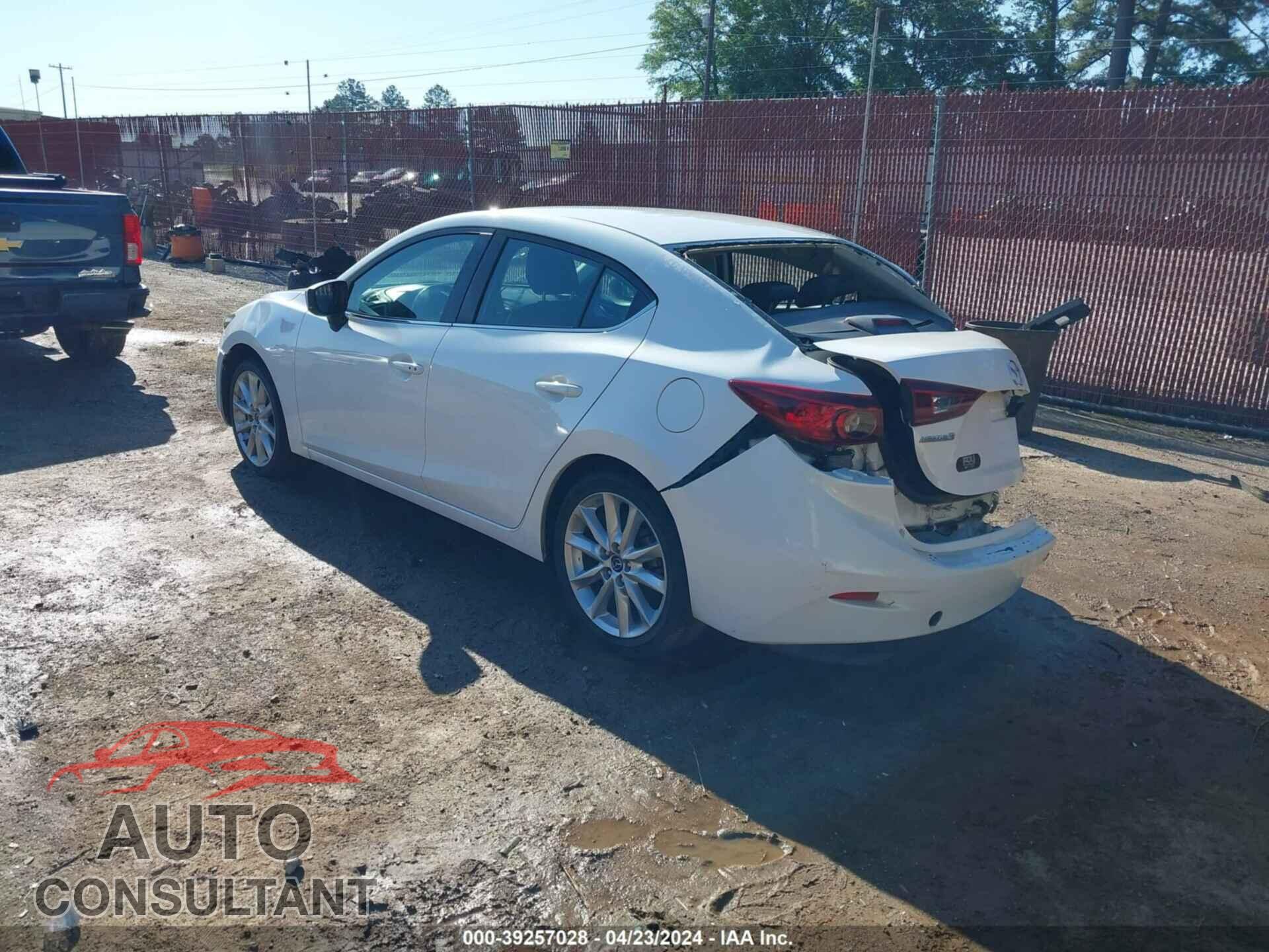 MAZDA MAZDA3 2017 - 3MZBN1V76HM135768