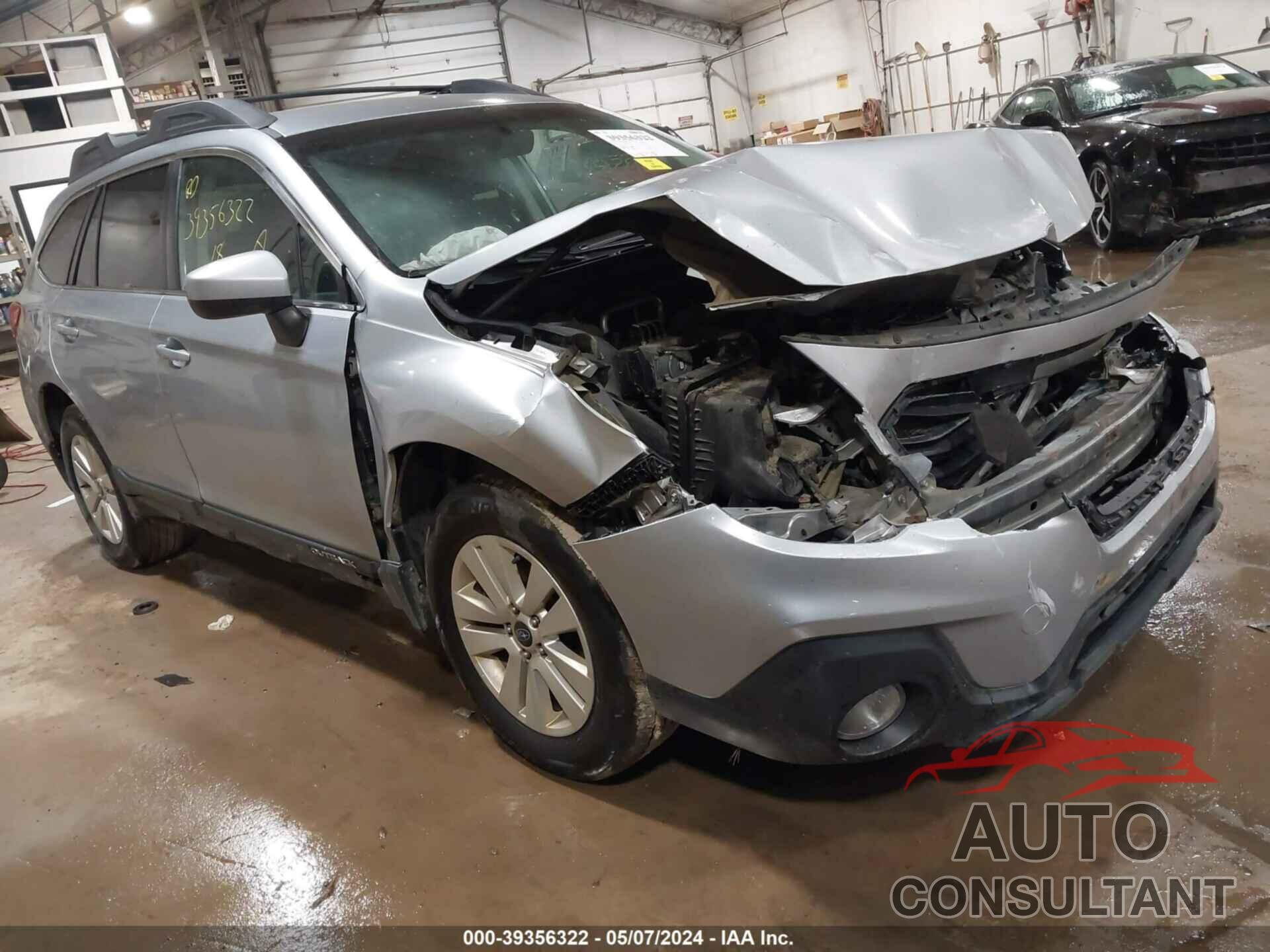 SUBARU OUTBACK 2018 - 4S4BSACC4J3224348