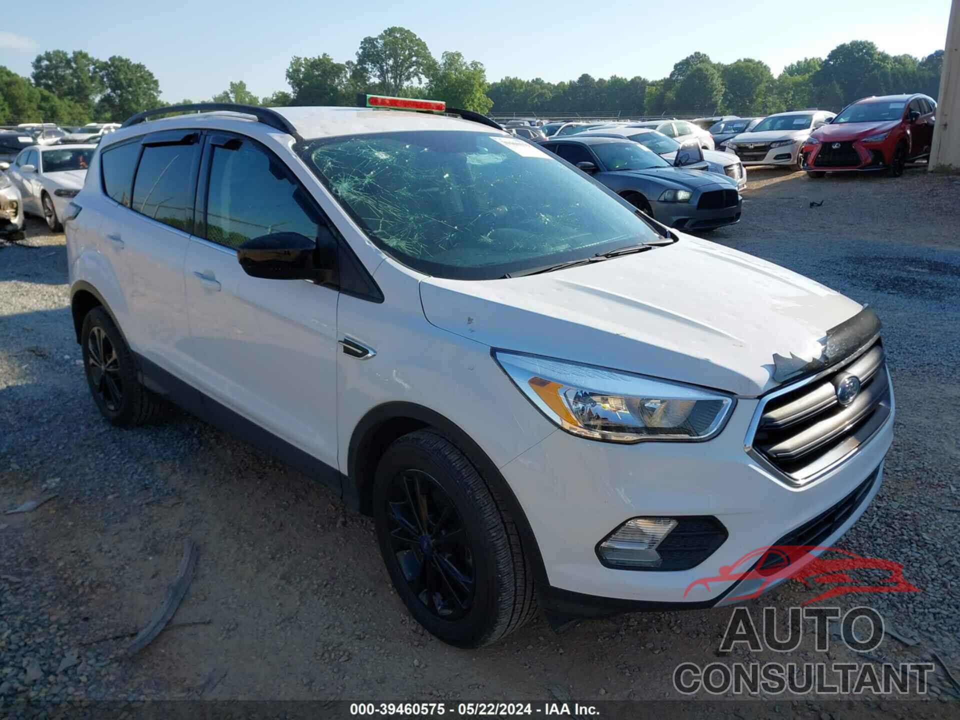 FORD ESCAPE 2018 - 1FMCU0GD6JUB47620