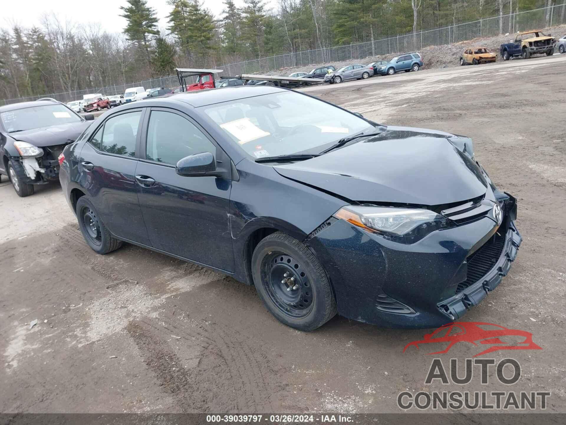 TOYOTA COROLLA 2018 - 2T1BURHEXJC040370