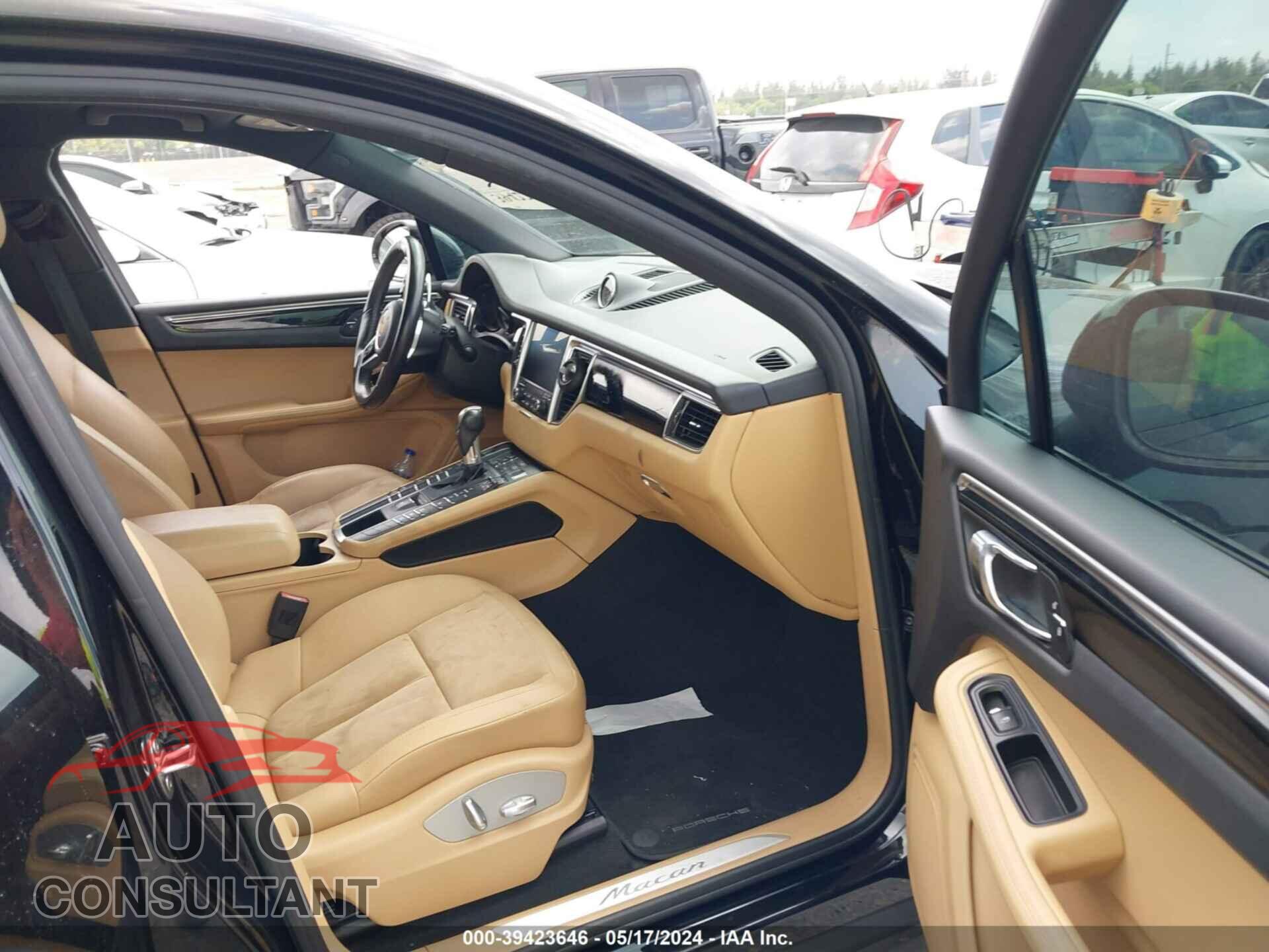 PORSCHE MACAN 2017 - WP1AA2A54HLB00019