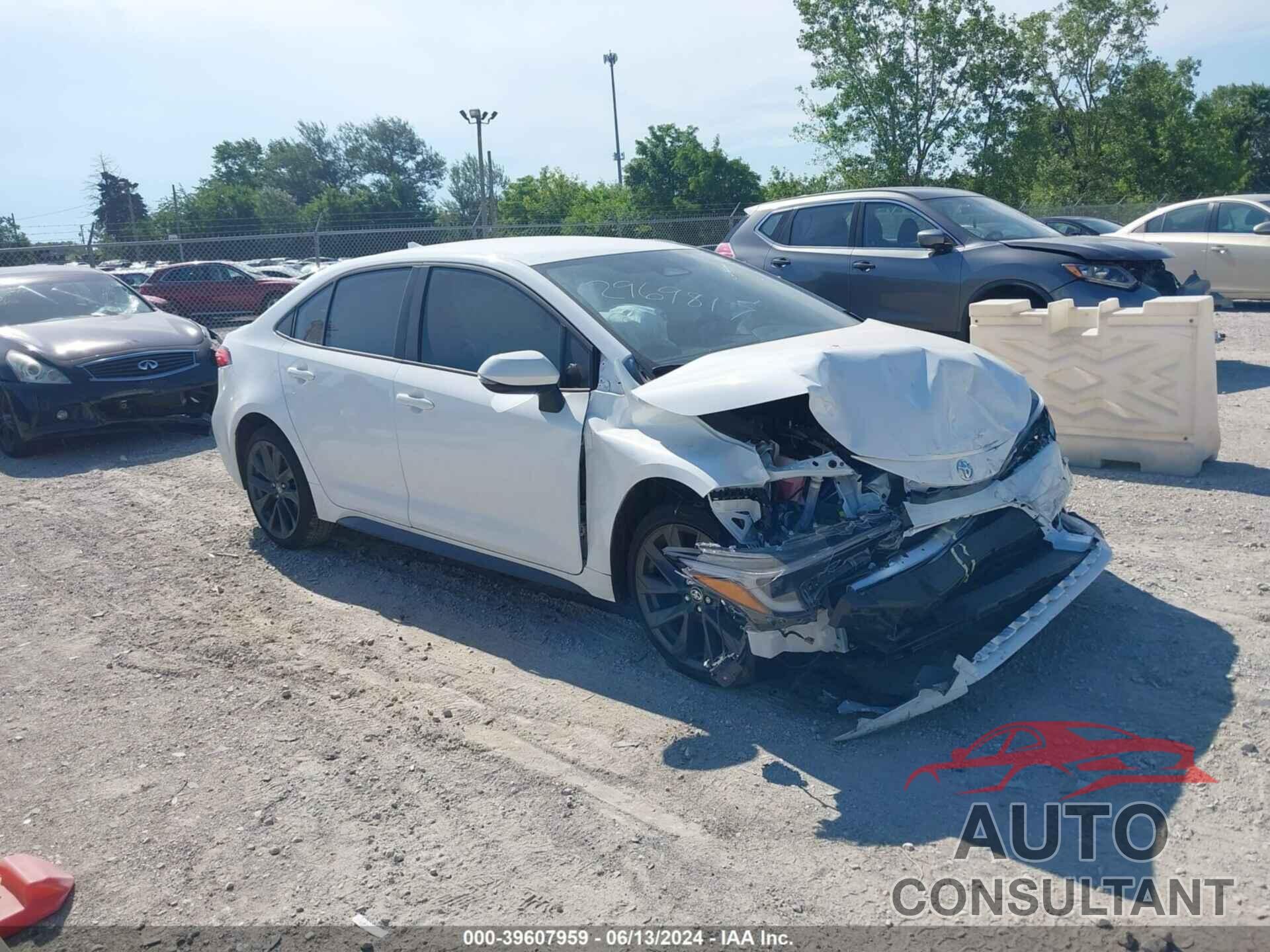 TOYOTA COROLLA 2024 - JTDS4MCEXRJ104224