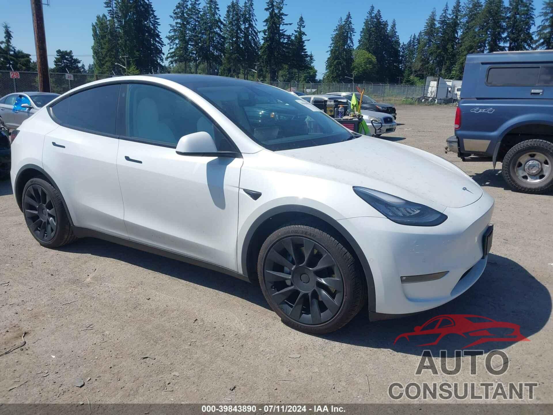 TESLA MODEL Y 2021 - 5YJYGDED8MF103997