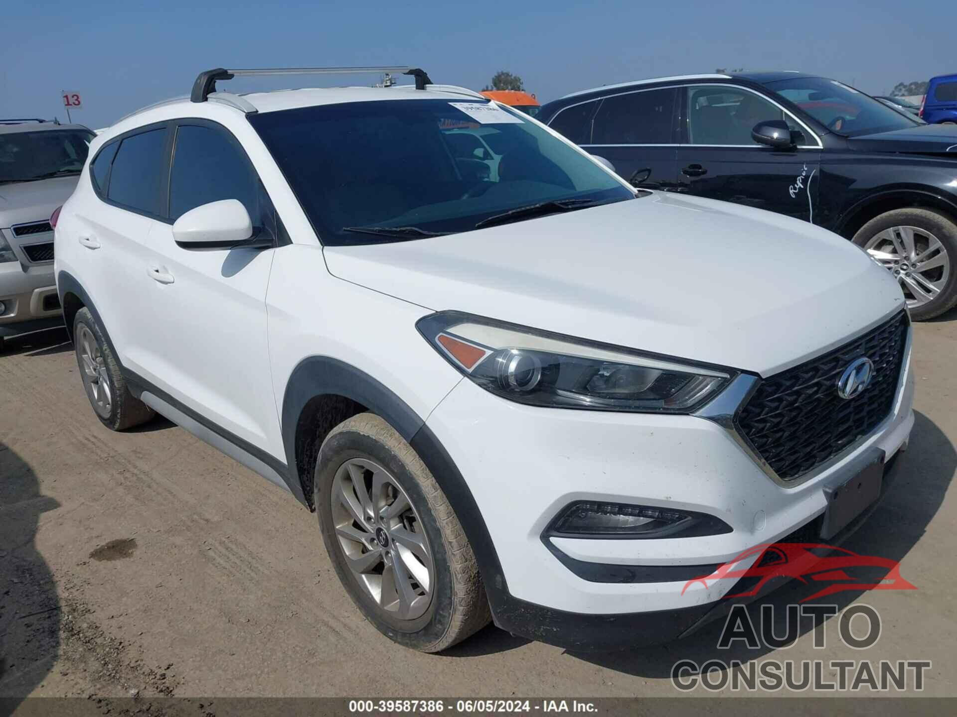 HYUNDAI TUCSON 2018 - KM8J33A49JU672563