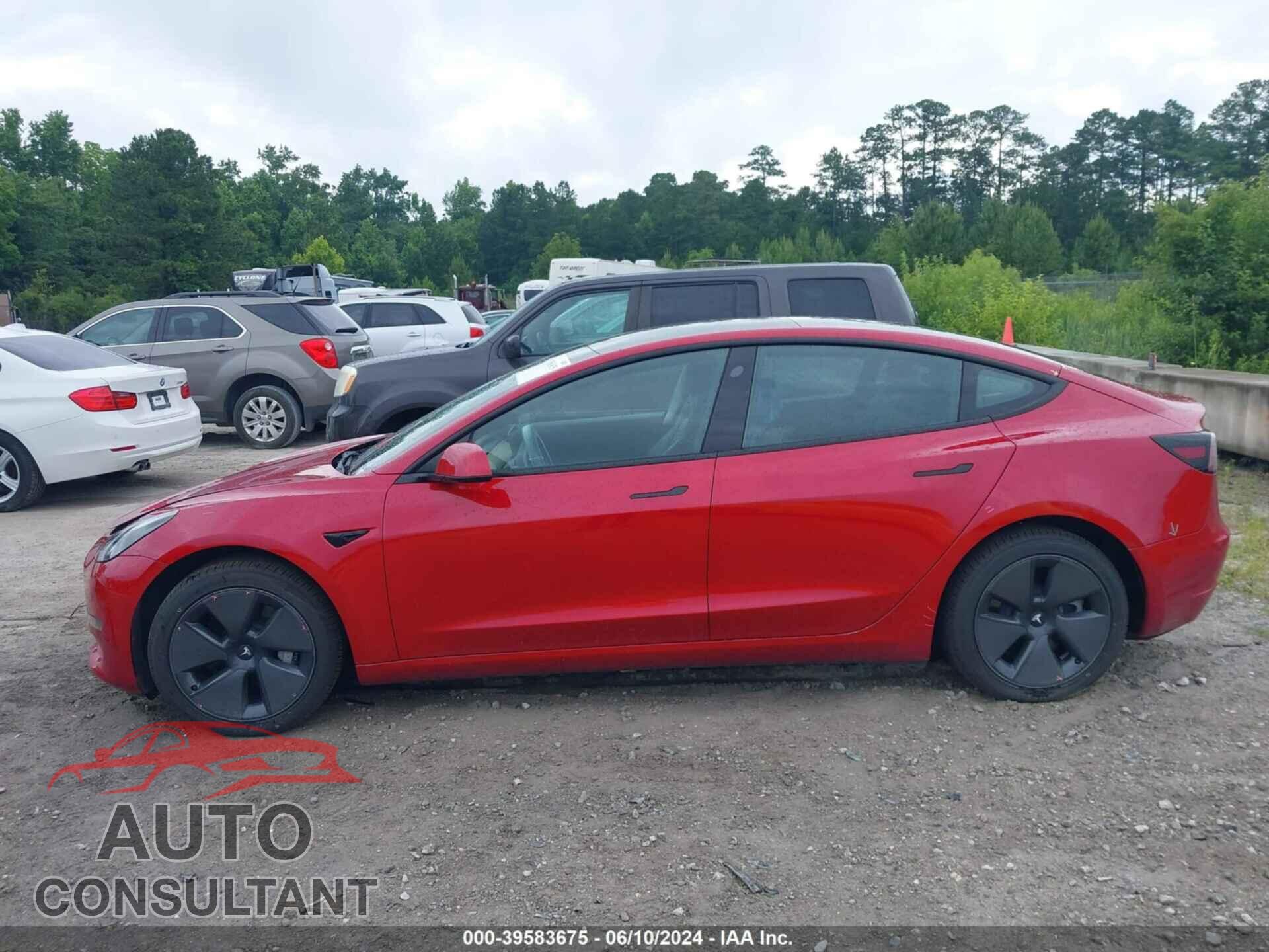 TESLA MODEL 3 2021 - 5YJ3E1EB5MF906568