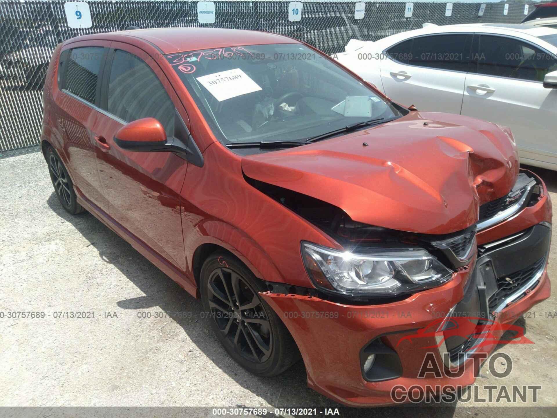 CHEVROLET SONIC 2020 - 1G1JF6SB1L4101963