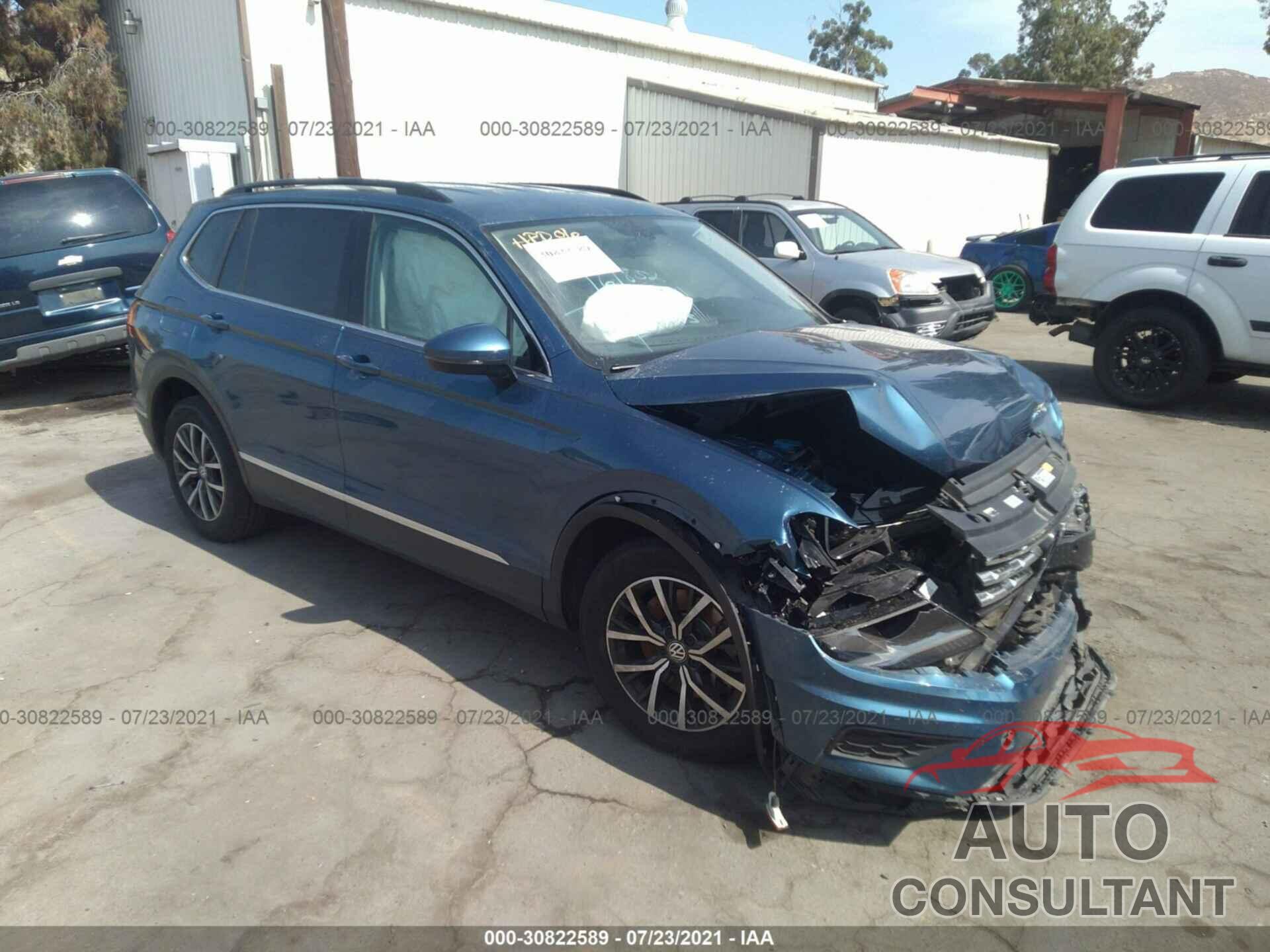 VOLKSWAGEN TIGUAN 2018 - 3VV3B7AX4JM065266