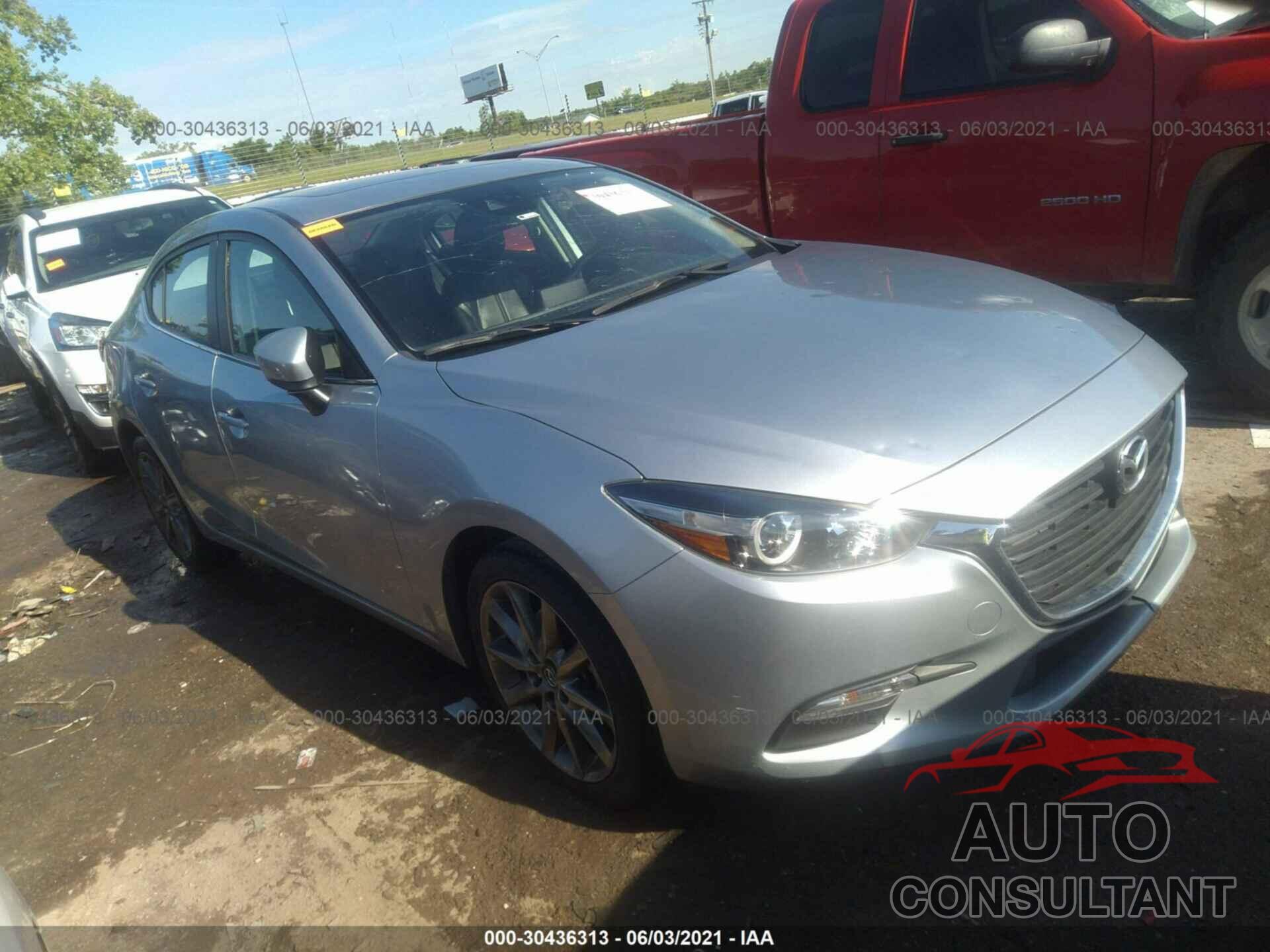 MAZDA MAZDA3 4-DOOR 2018 - 3MZBN1V30JM254550