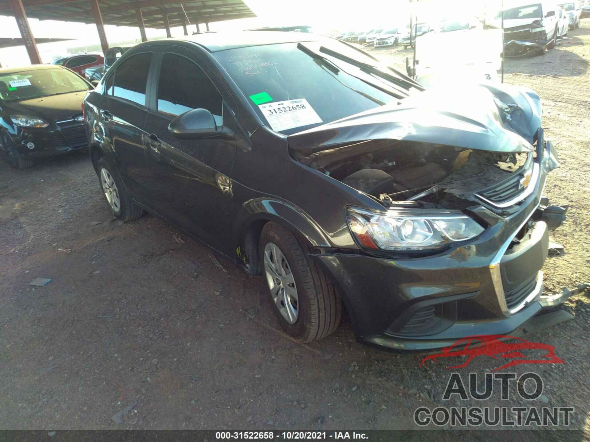 CHEVROLET SONIC 2017 - 1G1JB5SH5H4145207