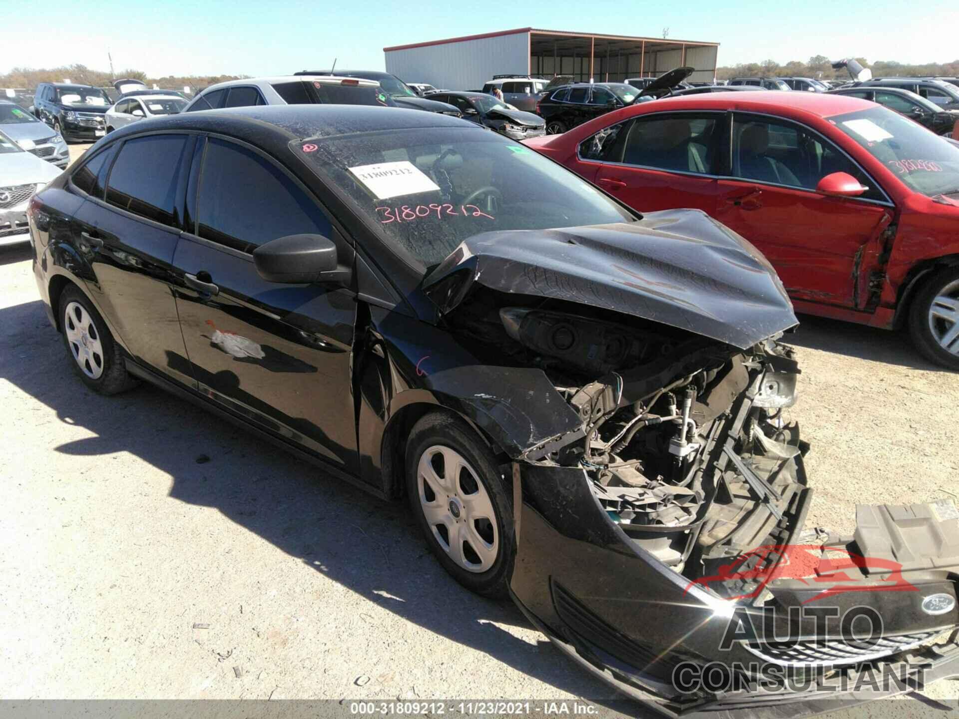 FORD FOCUS 2018 - 1FADP3E21JL240074