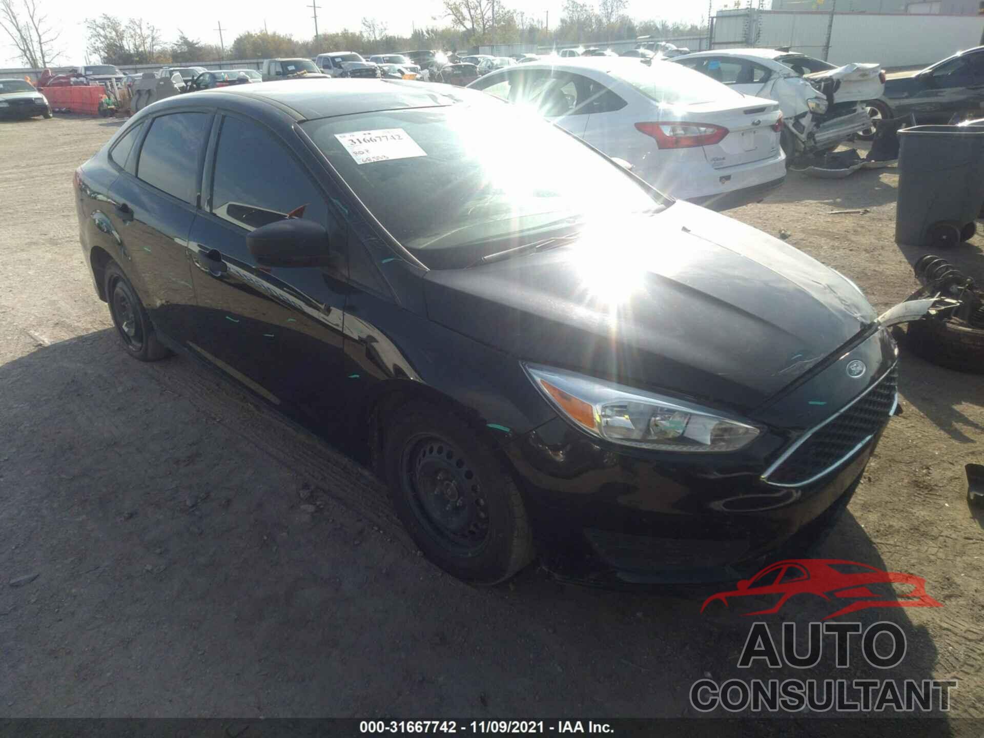 FORD FOCUS 2018 - 1FADP3E22JL286884
