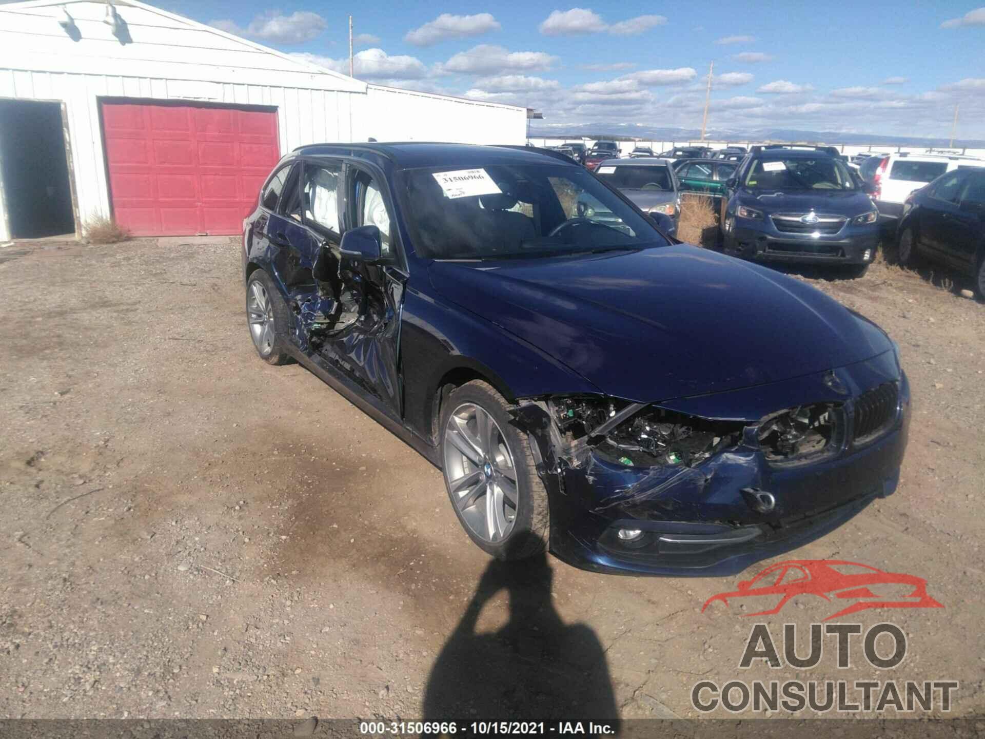 BMW 3 SERIES 2018 - WBA8J1C5XJA379403