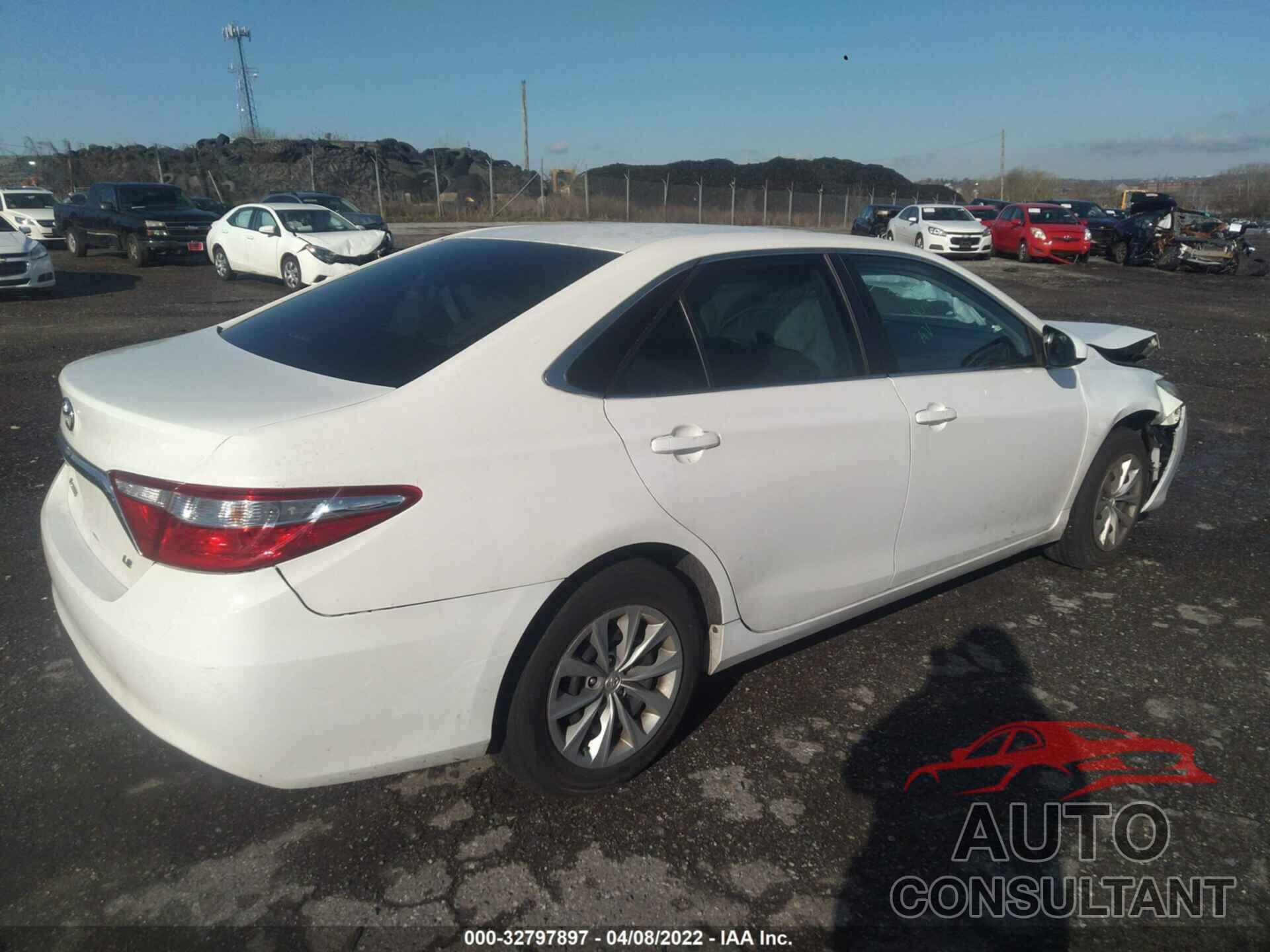TOYOTA CAMRY 2016 - 4T4BF1FK8GR582553