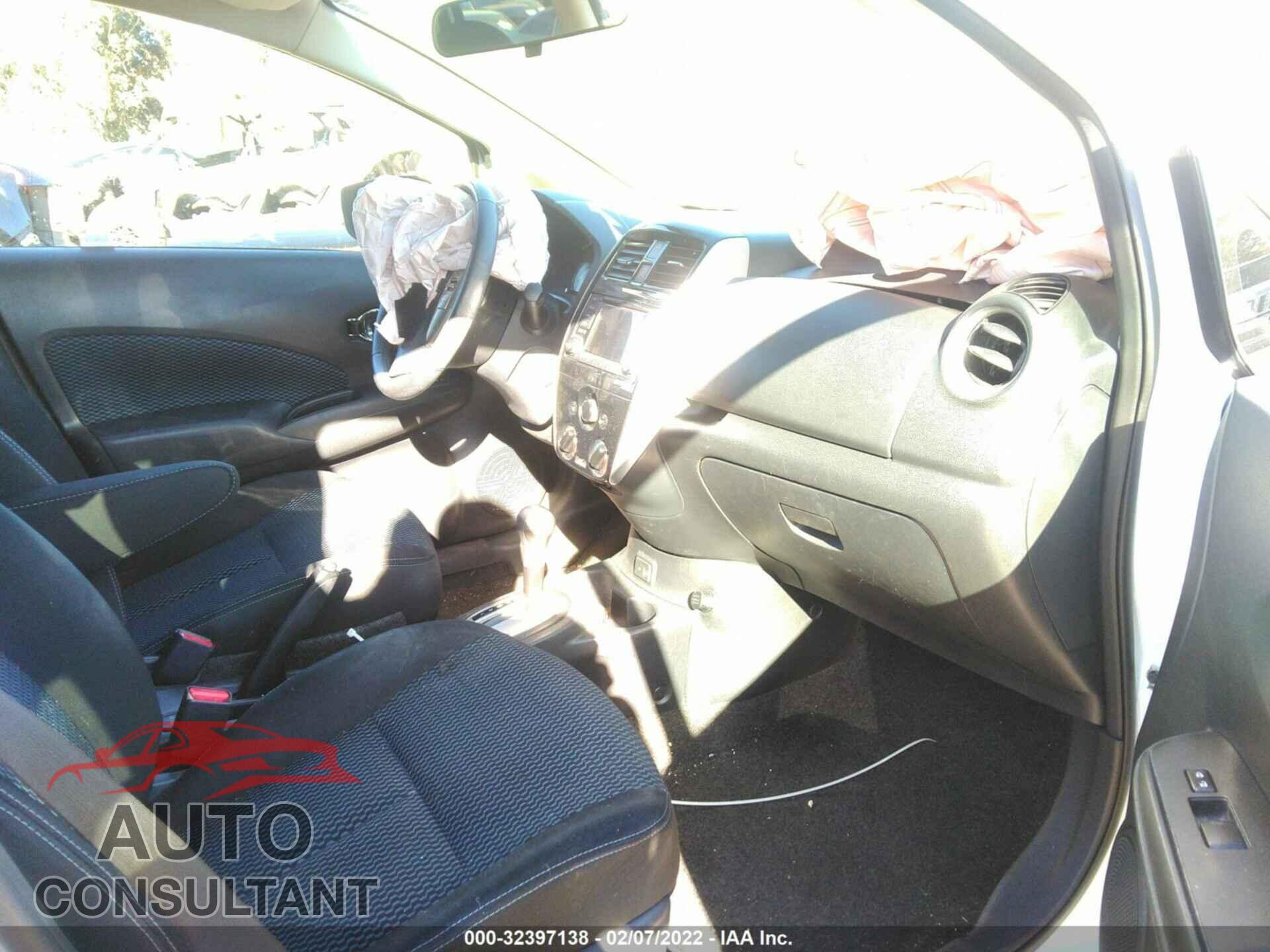 NISSAN VERSA NOTE 2017 - 3N1CE2CP3HL354695