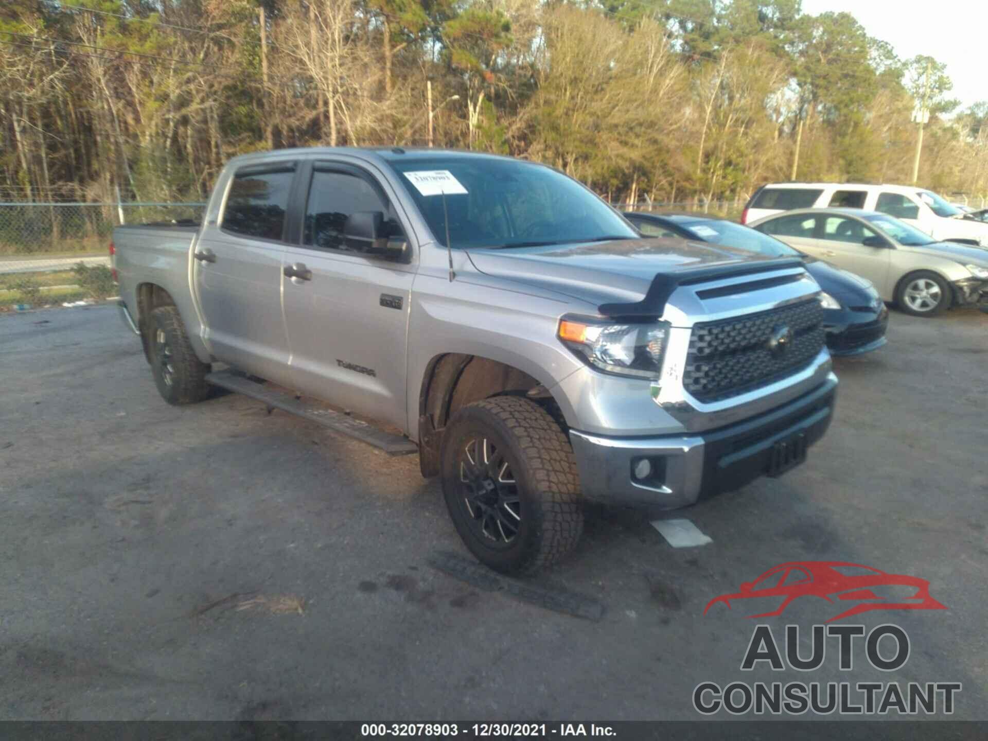 TOYOTA TUNDRA 4WD 2019 - 5TFDW5F18KX786251