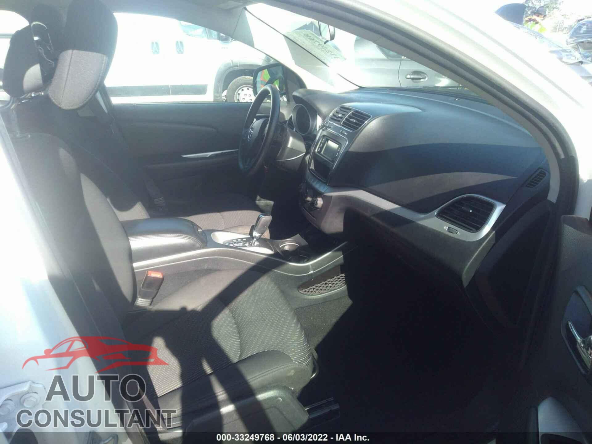 DODGE JOURNEY 2017 - 3C4PDCBG6HT521527