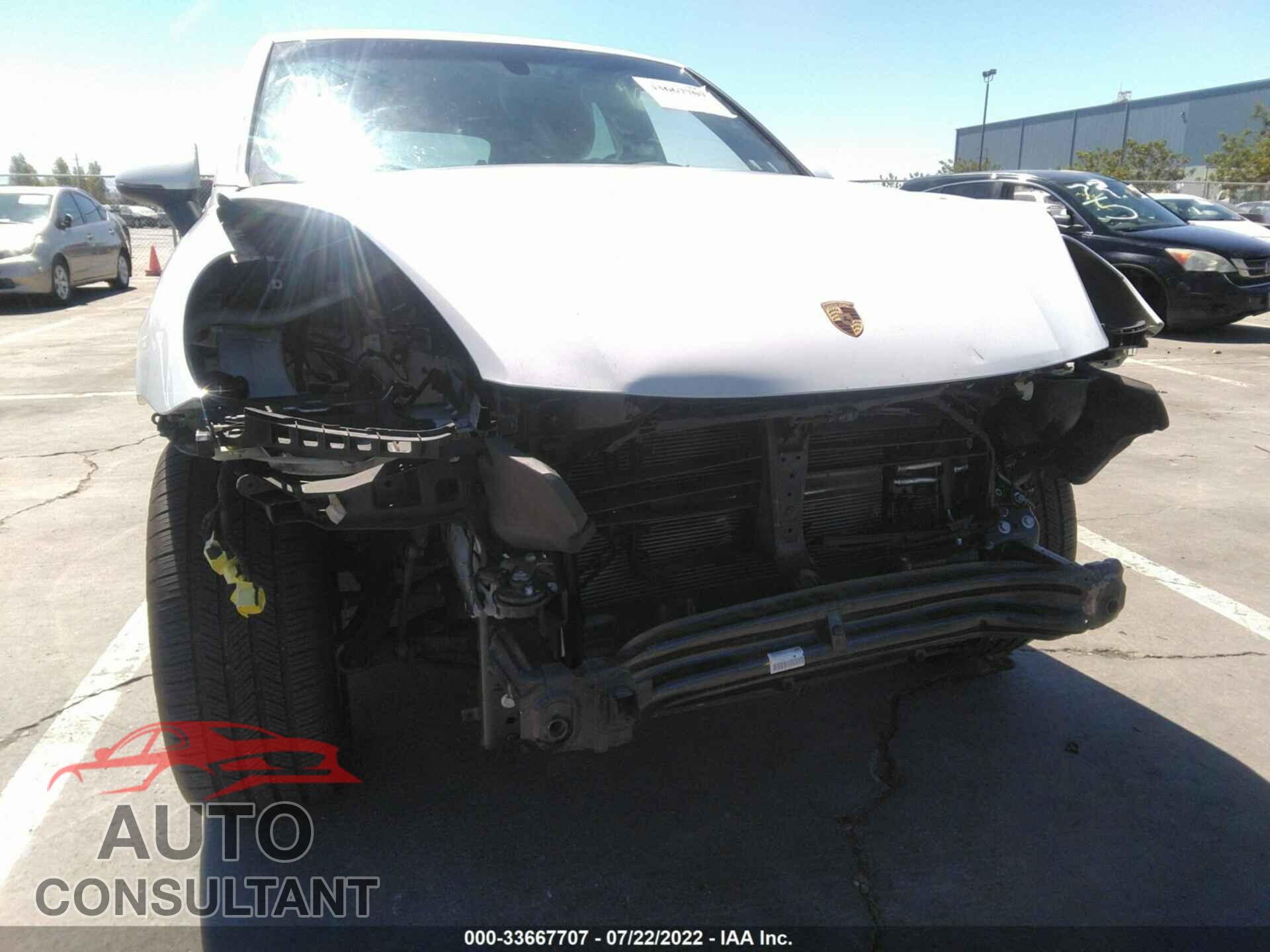 PORSCHE CAYENNE 2016 - WP1AA2A2XGLA09325