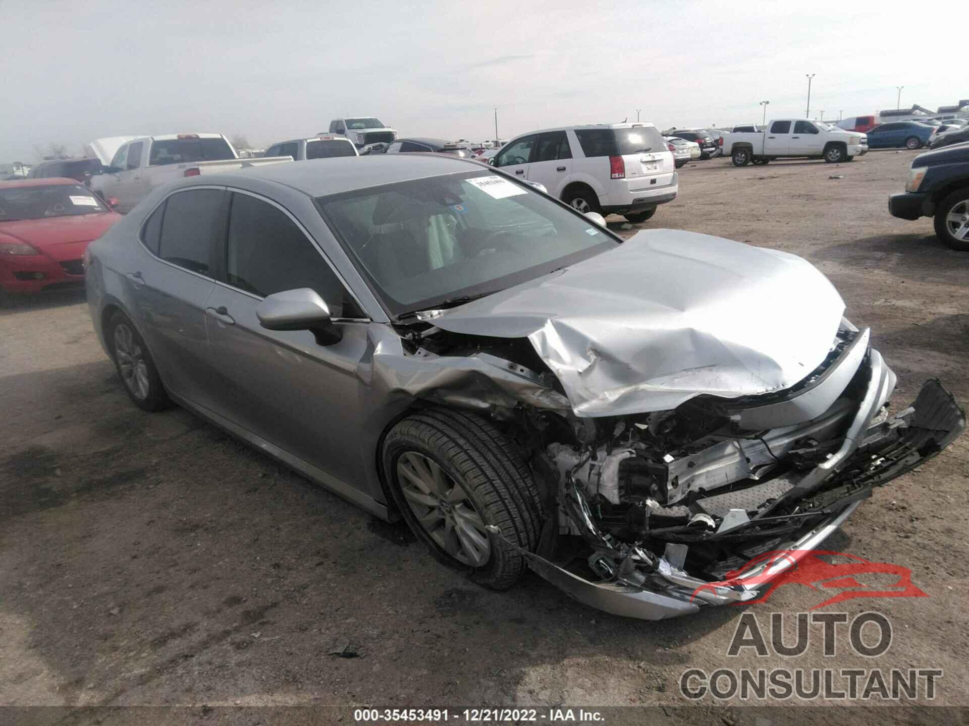 TOYOTA CAMRY 2019 - 4T1B11HK1KU264983