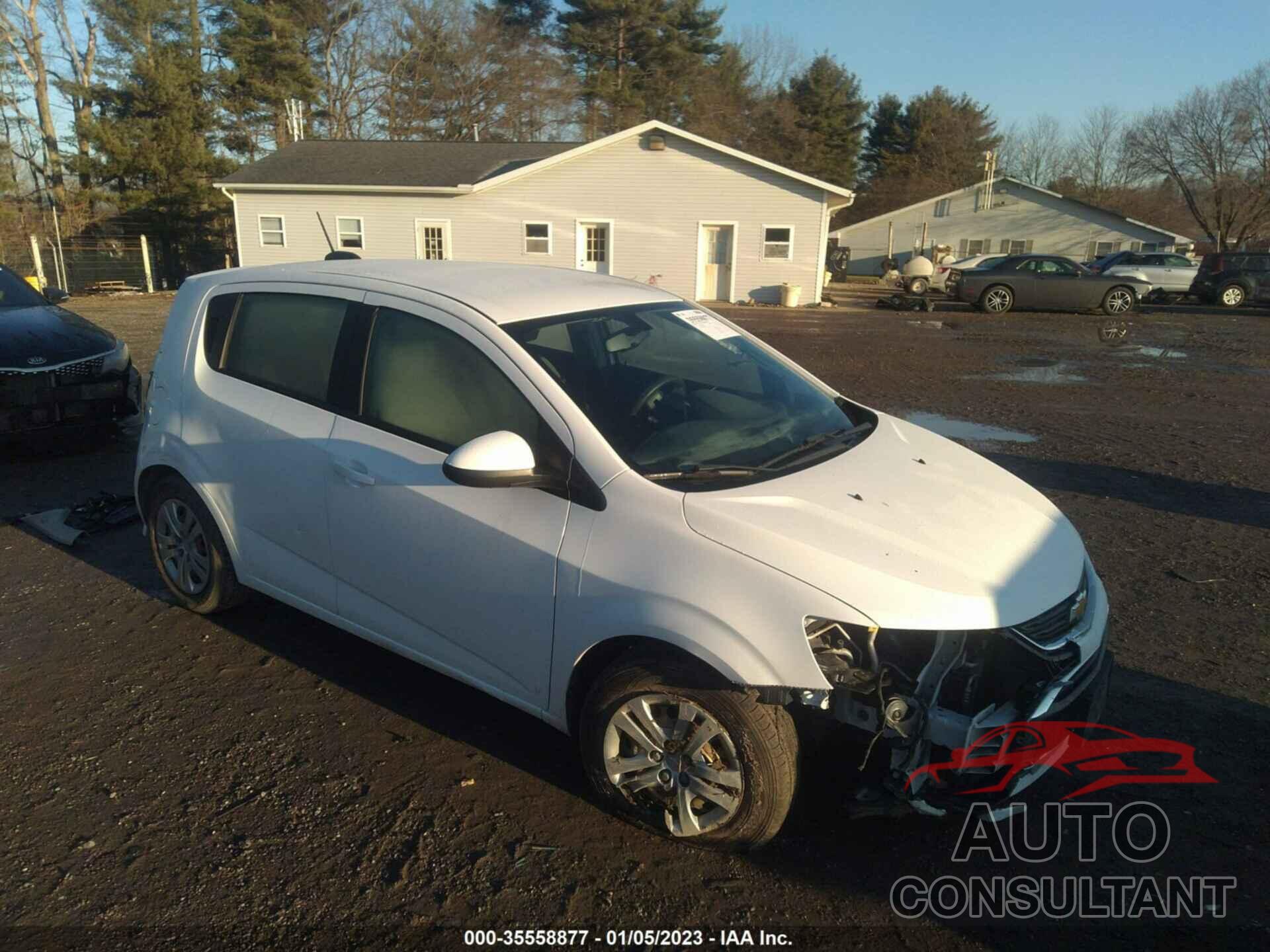 CHEVROLET SONIC 2017 - 1G1JG6SHXH4170367