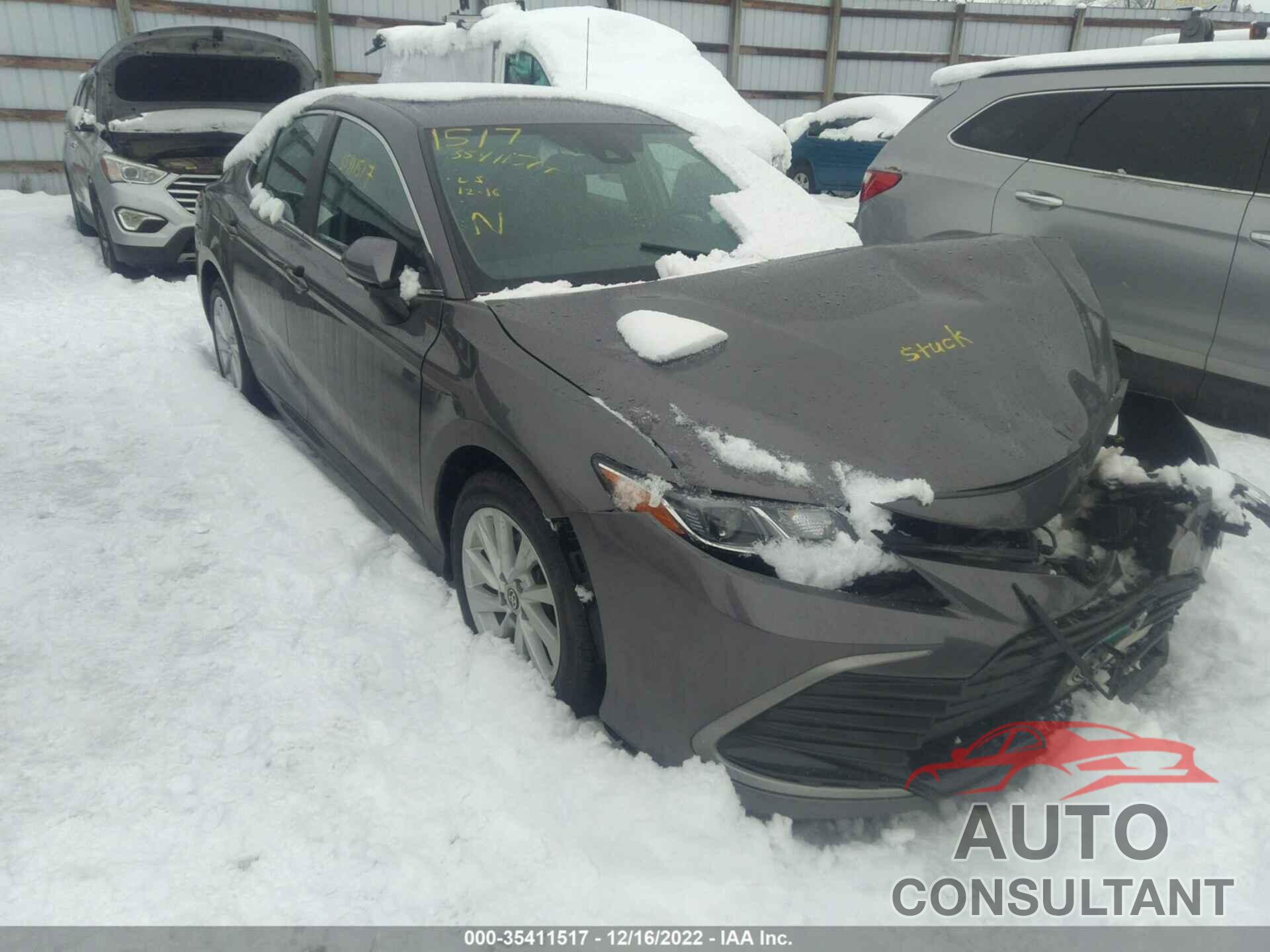 TOYOTA CAMRY 2021 - 4T1C11BK6MU045436