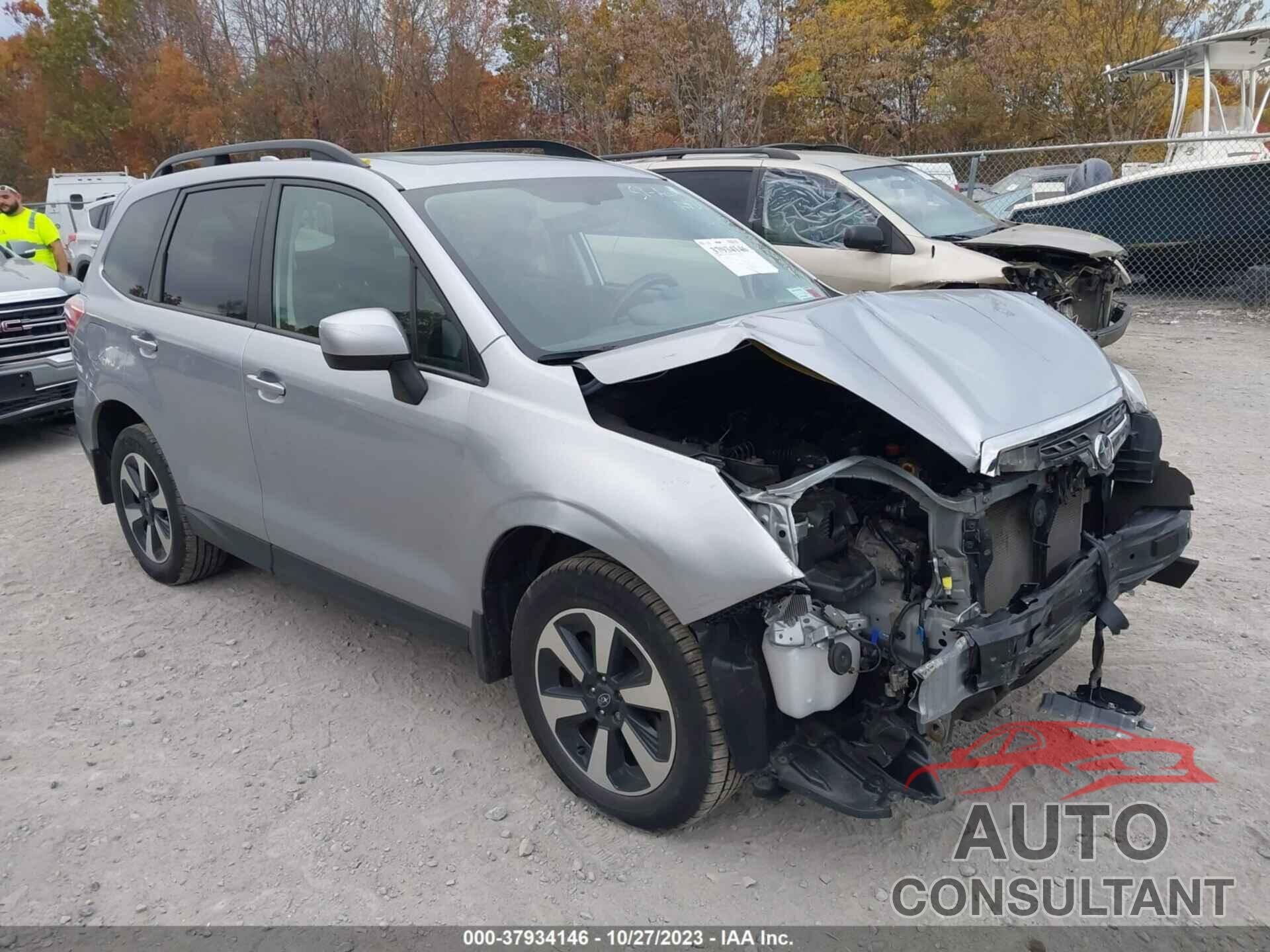 SUBARU FORESTER 2018 - JF2SJAEC3JH538694