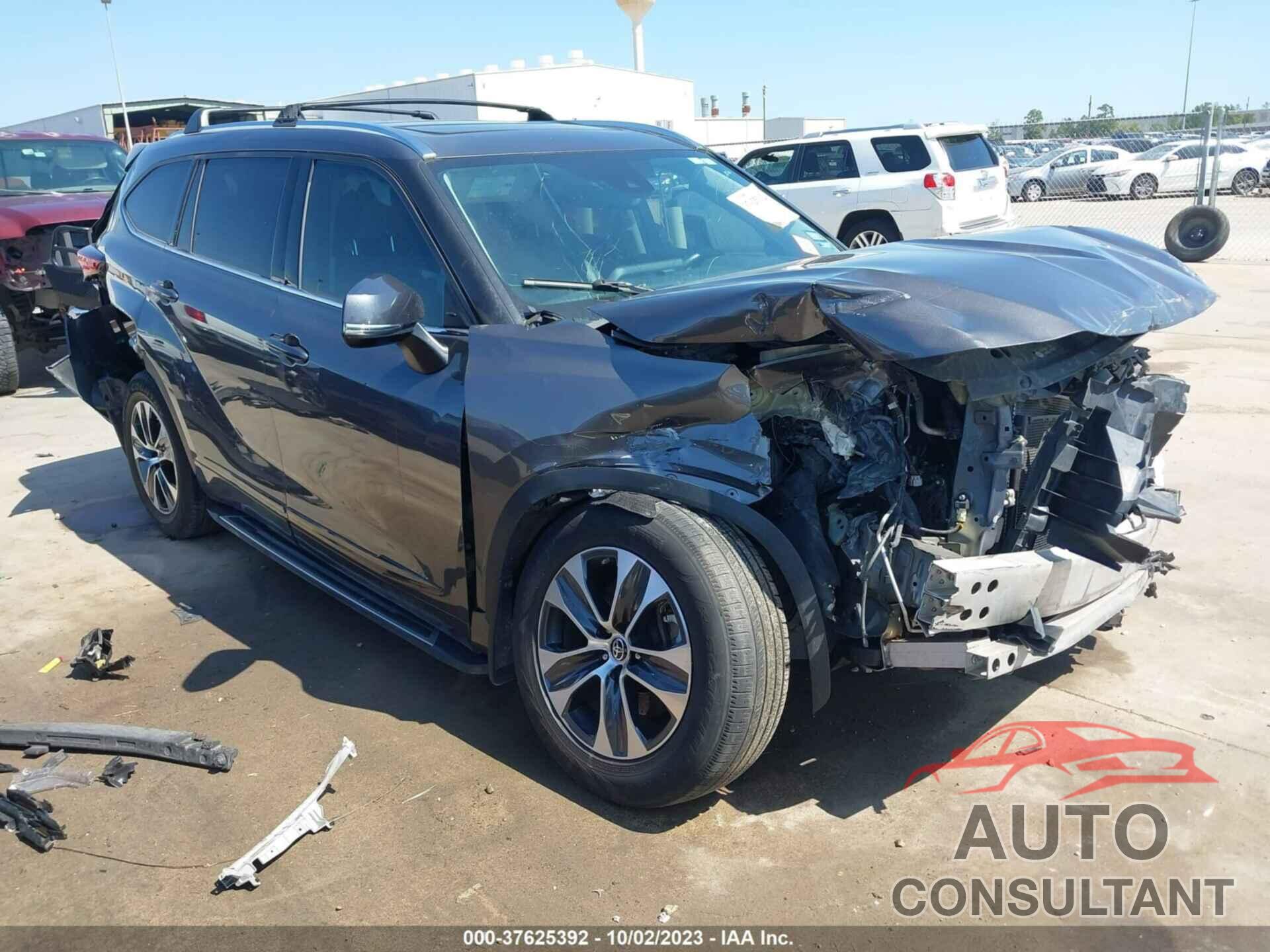 TOYOTA HIGHLANDER 2021 - 5TDGZRAH4MS523179