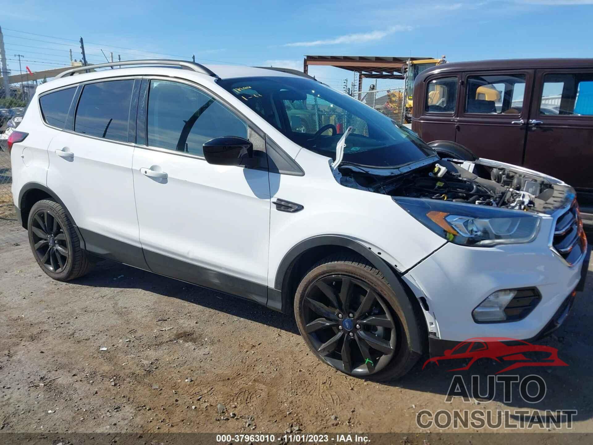 FORD ESCAPE 2019 - 1FMCU0GD9KUA80562