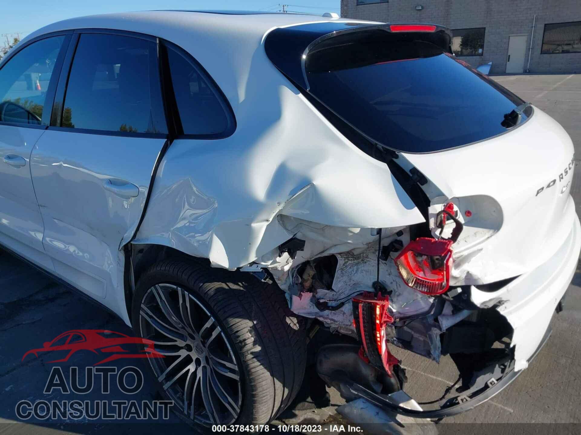 PORSCHE MACAN 2018 - WP1AA2A5XJLB04405