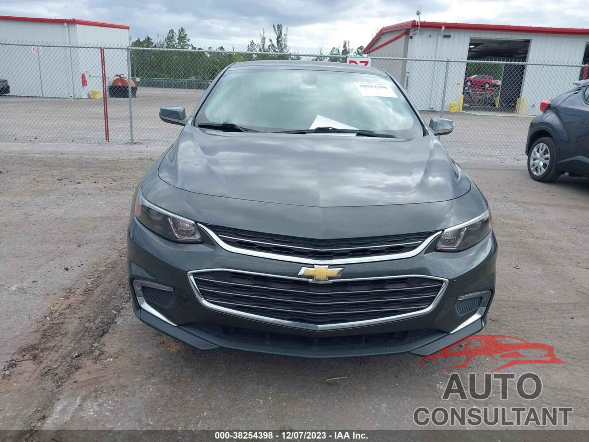 CHEVROLET MALIBU 2018 - 1G1ZD5ST8JF209526