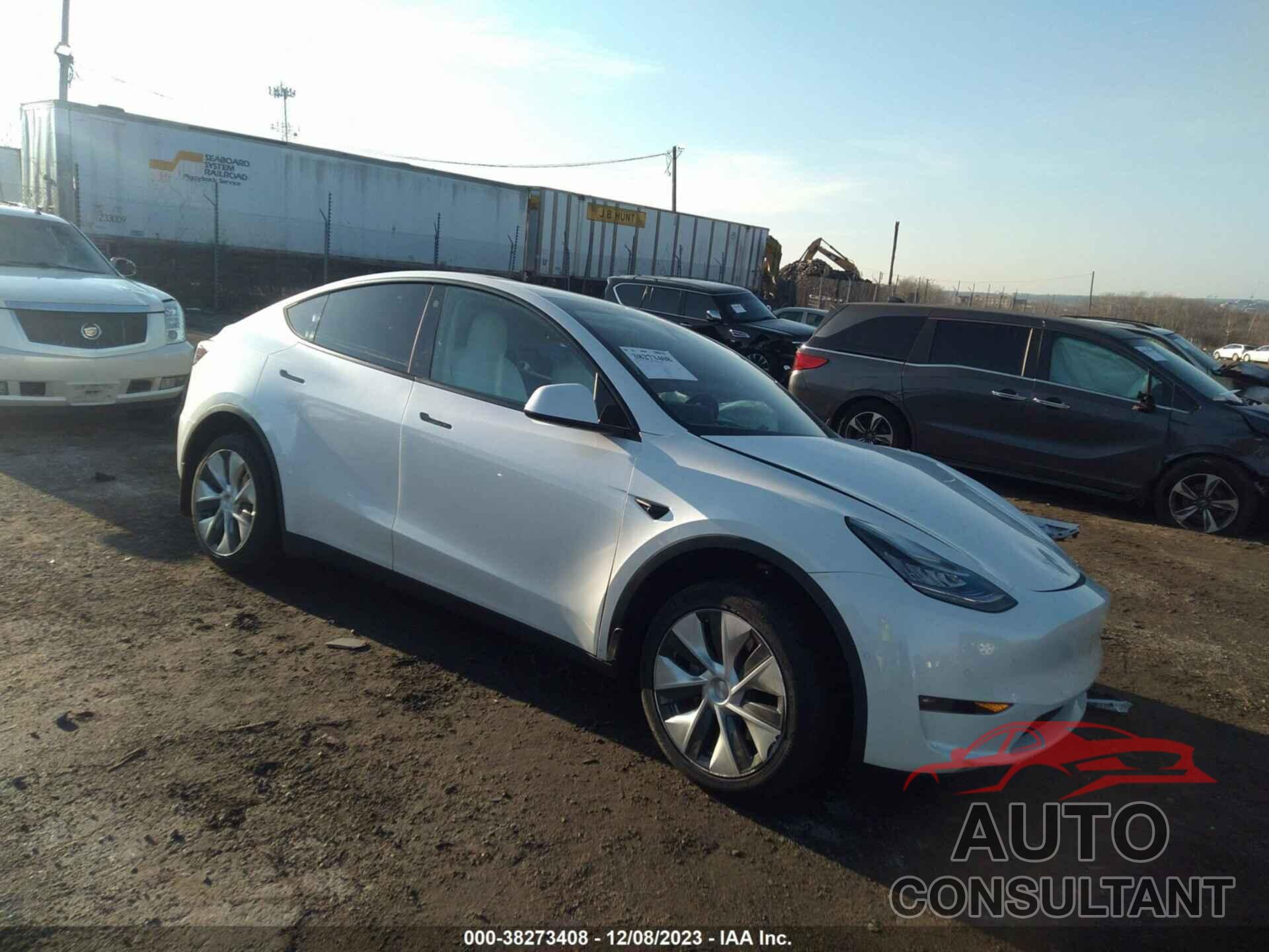 TESLA MODEL Y 2021 - 5YJYGDEE3MF140402