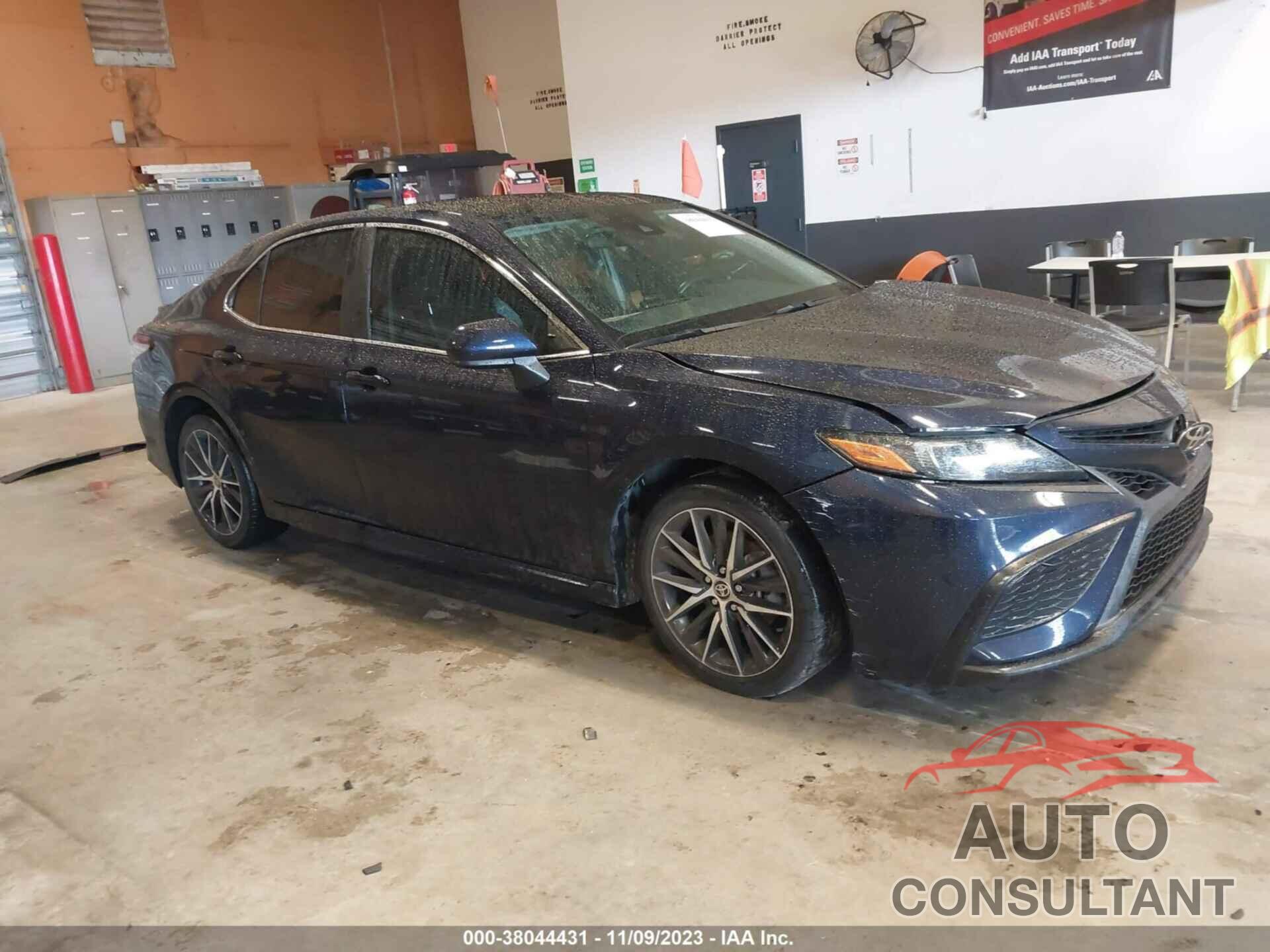 TOYOTA CAMRY 2021 - 4T1G11AK9MU461127