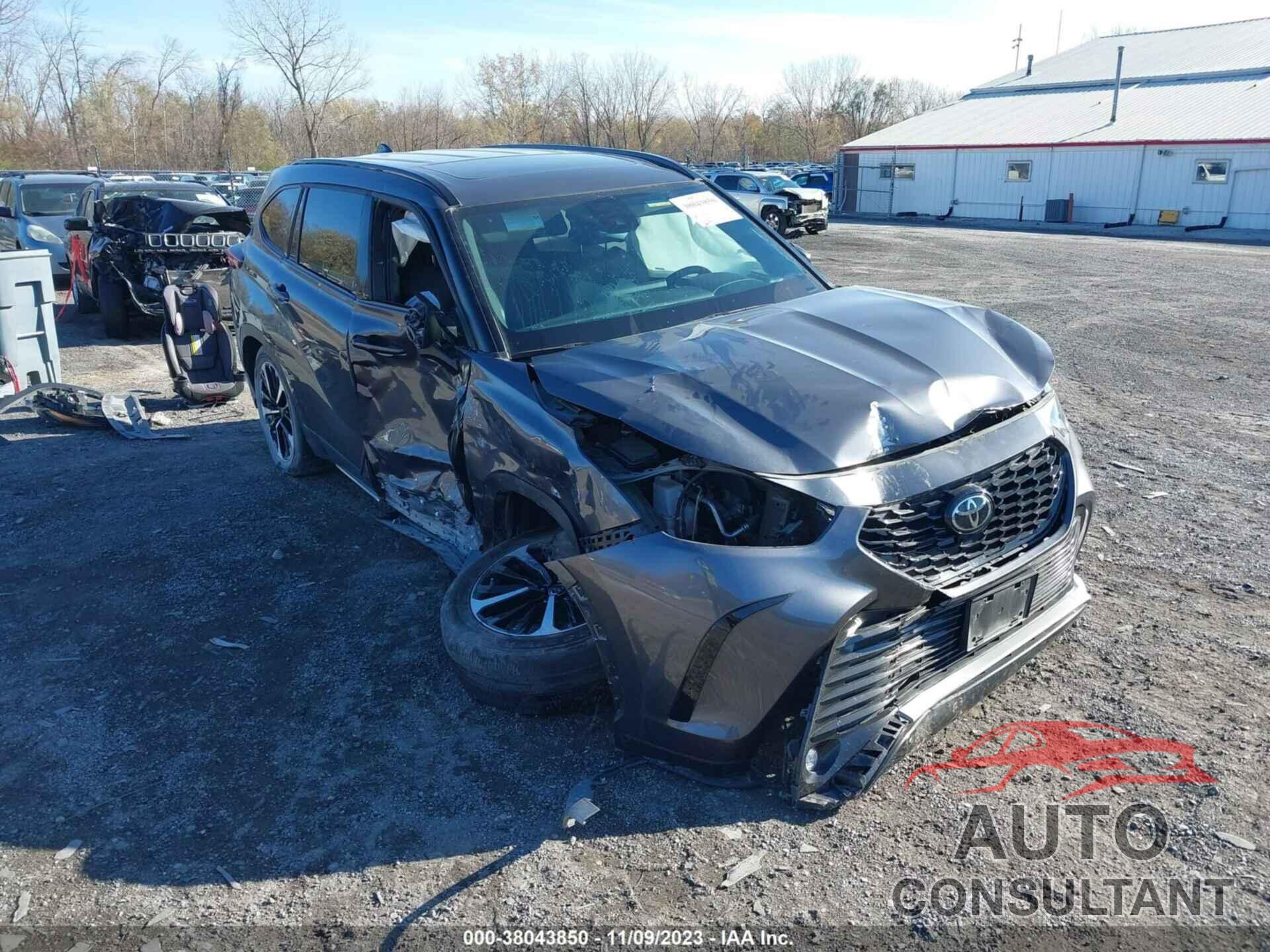 TOYOTA HIGHLANDER 2021 - 5TDJZRBH9MS077129