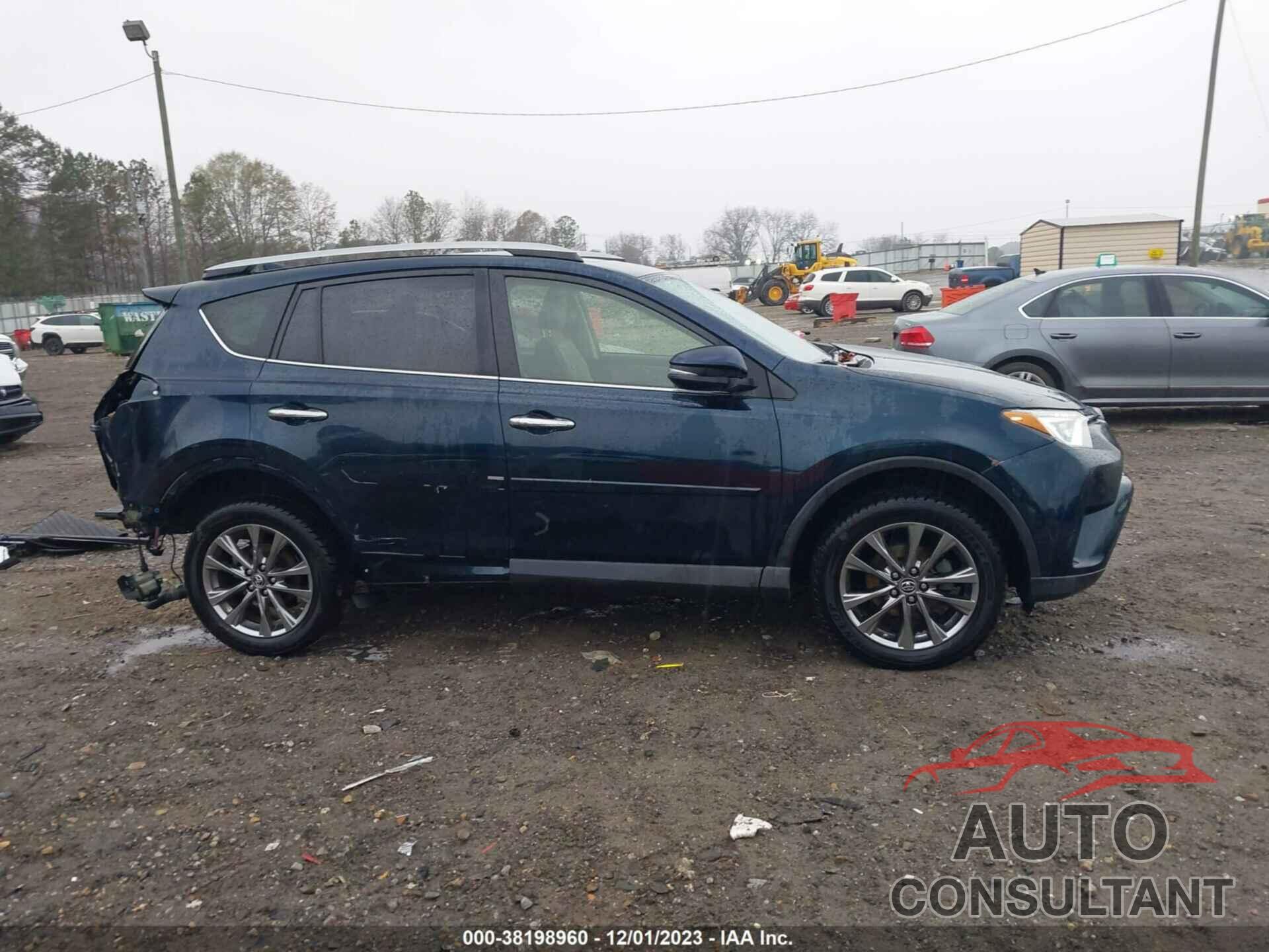 TOYOTA RAV4 2018 - JTMDFREV8JJ224587