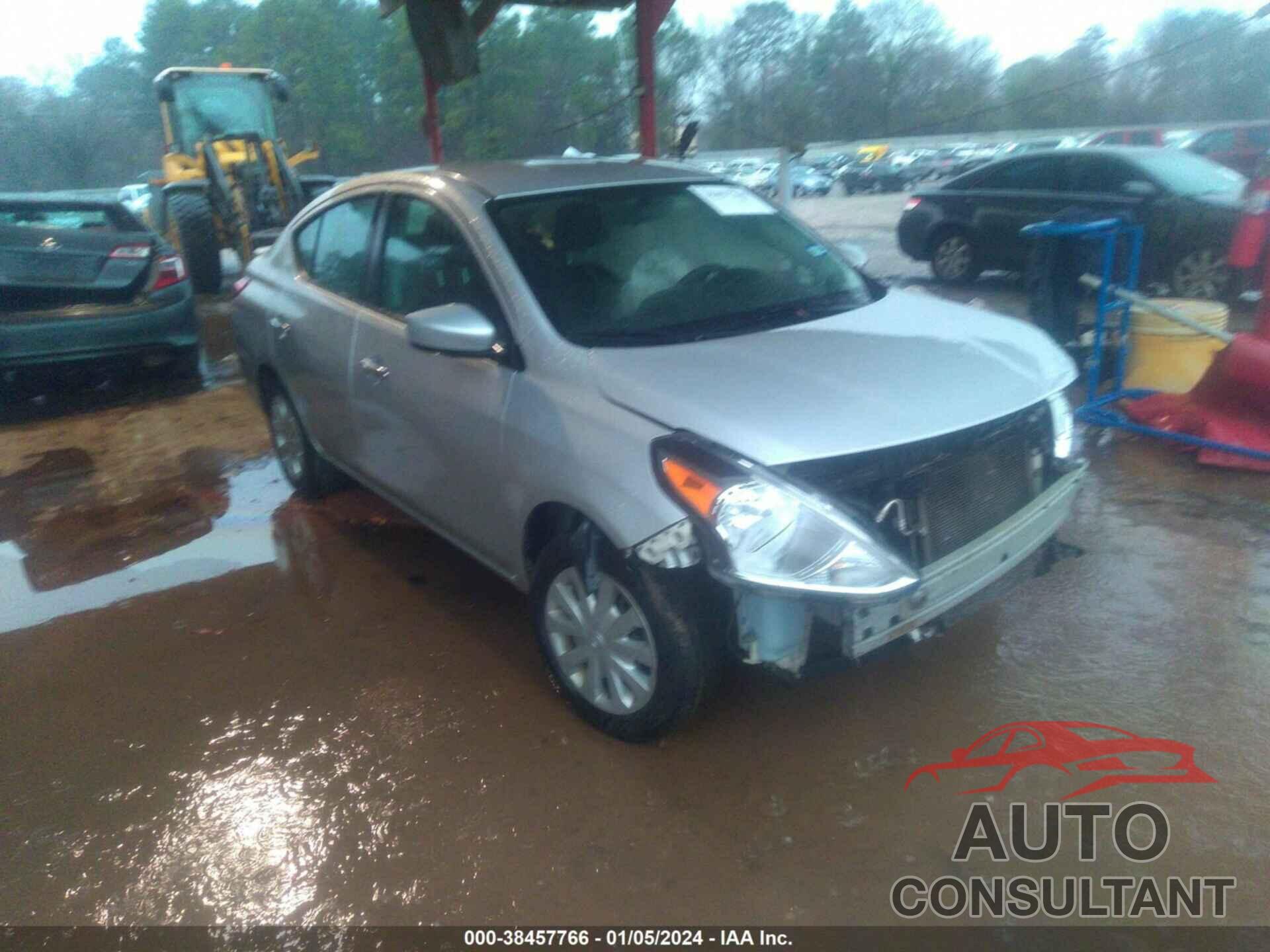 NISSAN VERSA 2018 - 3N1CN7AP8JL884697